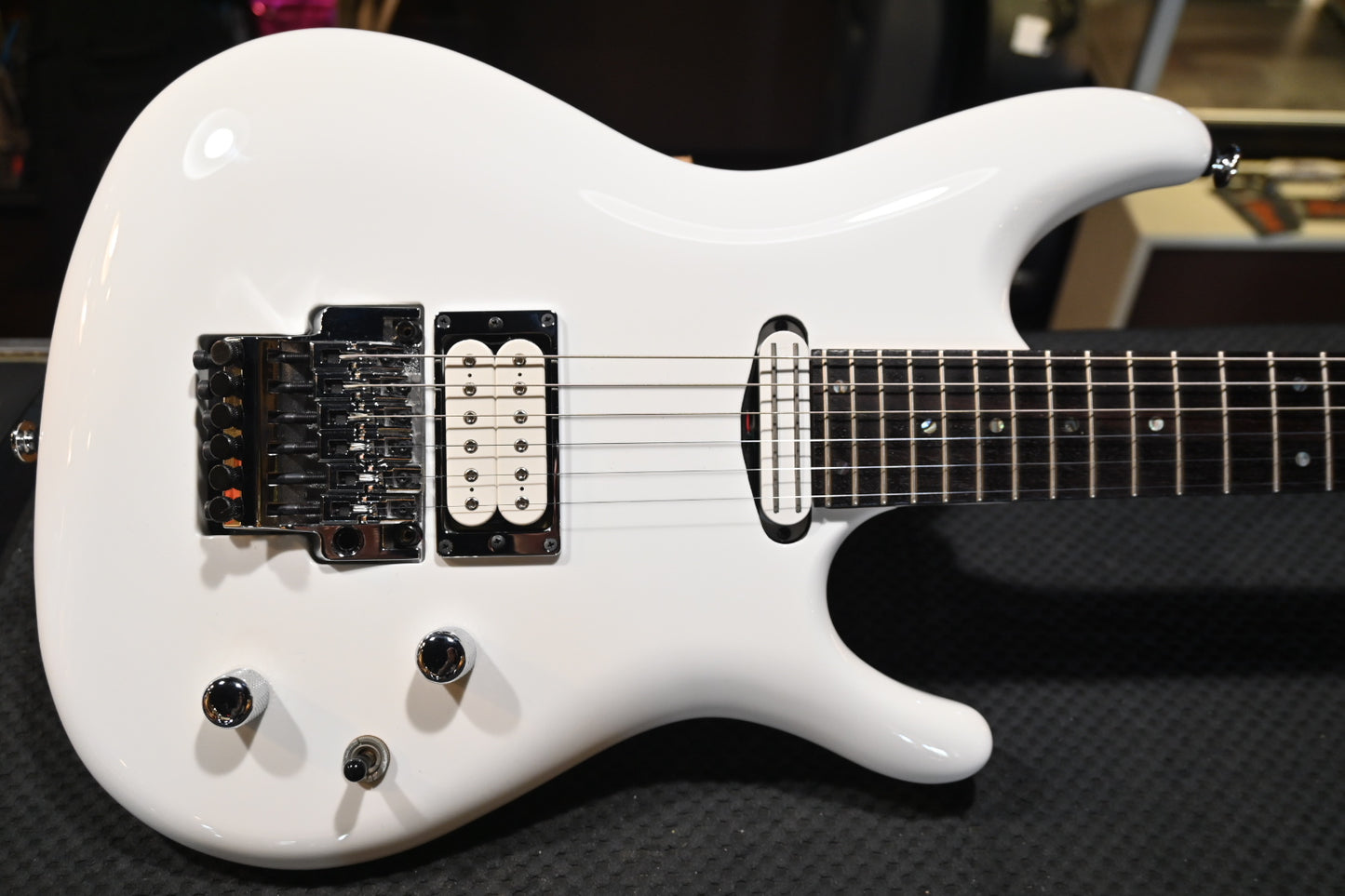 Ibanez Joe Satriani JS2400 2013 - White Guitar #3137 - Danville Music