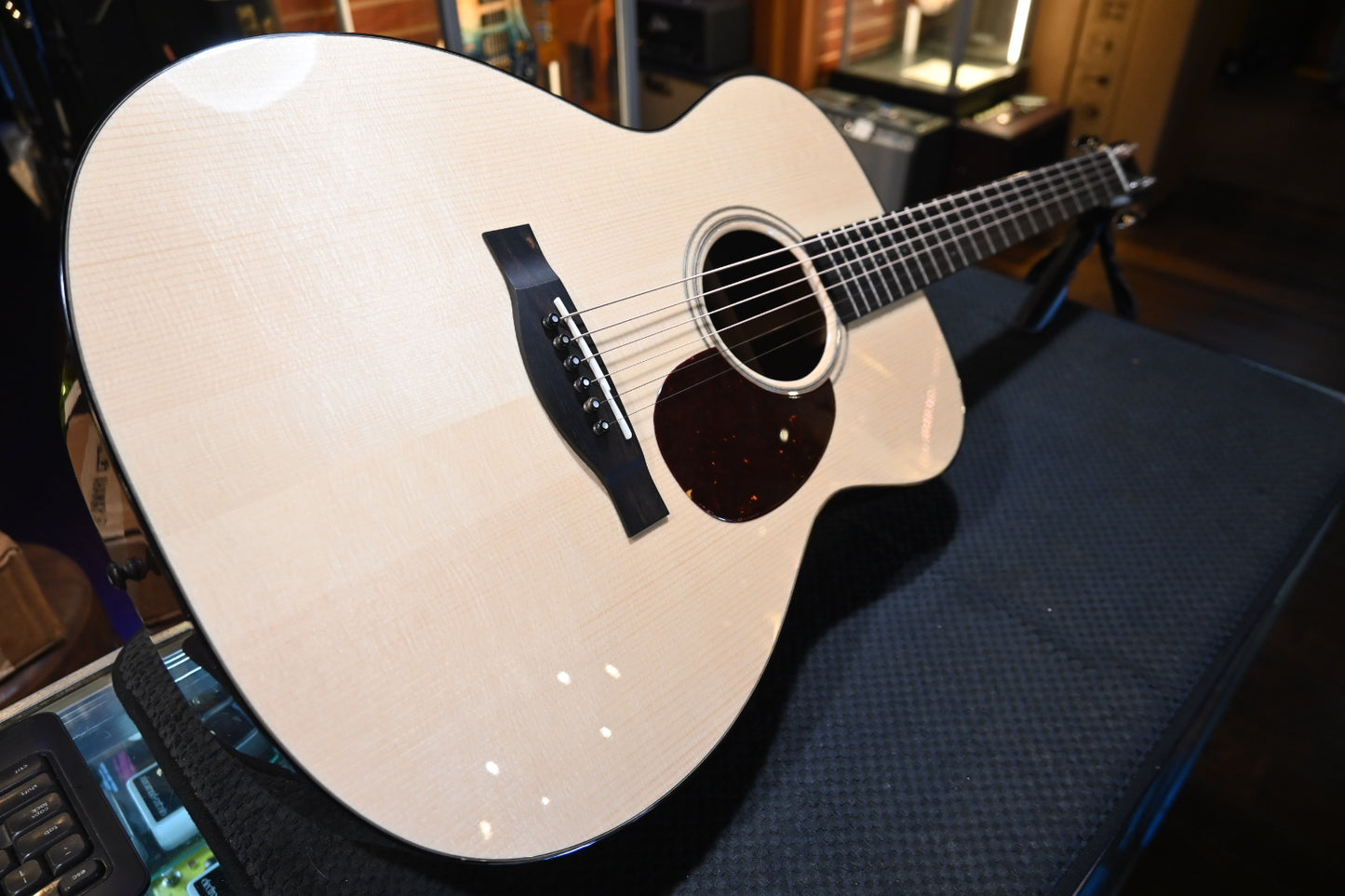 Santa Cruz OM Pre-War 2023 Adirondack Spruce/Indian Rosewood Guitar #5912 - Danville Music