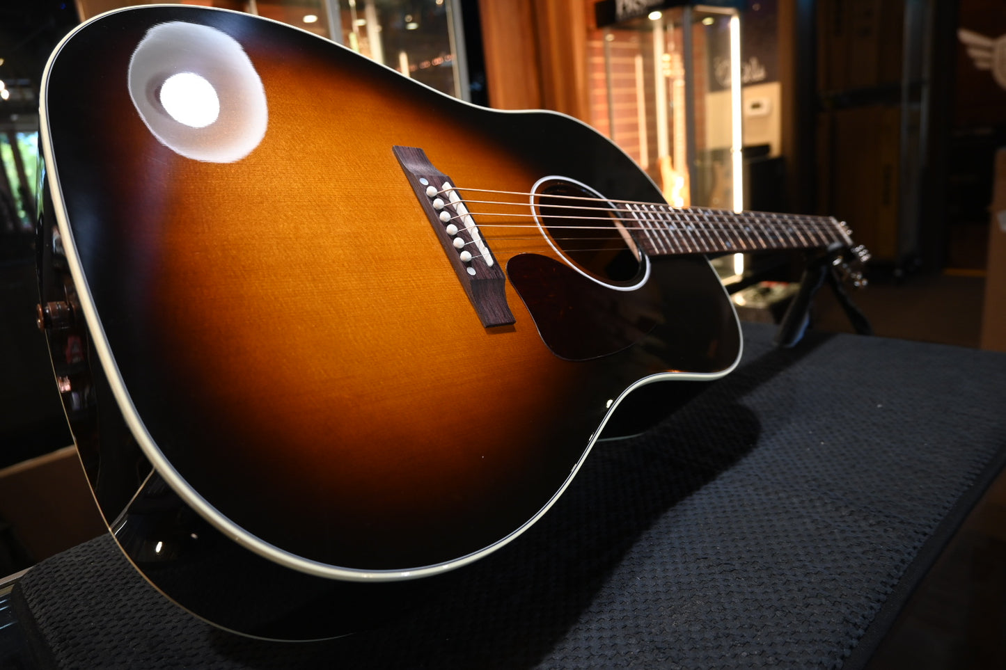 Gibson J-45 Standard - Vintage Sunburst Guitar #6135