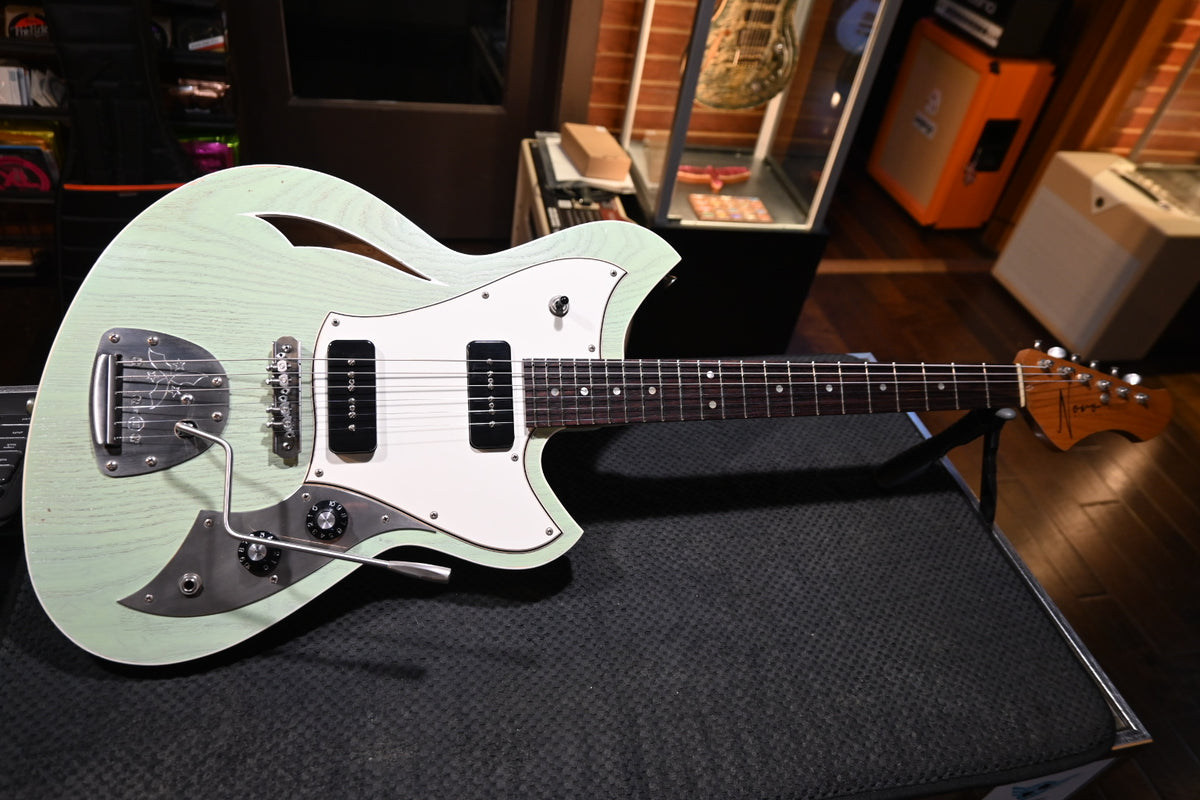 Novo Miris J - Surf Mary Kaye Guitar #1170