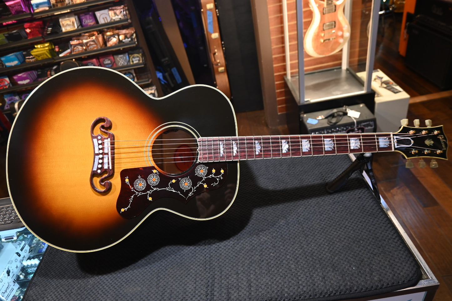 Gibson SJ-200 Original - Vintage Sunburst Guitar #4025