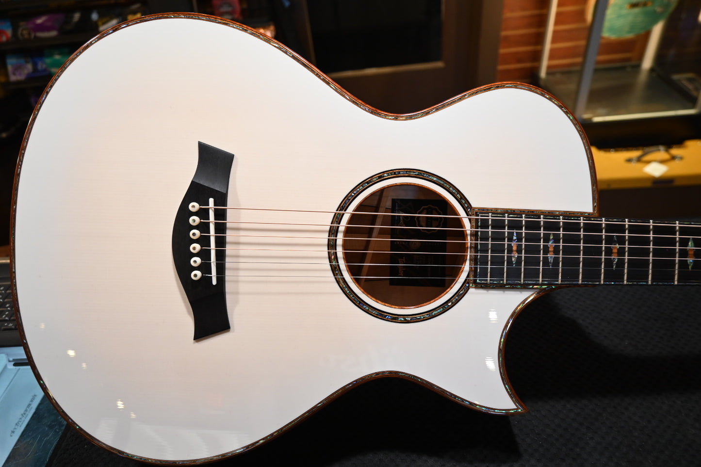 Taylor Custom GC Grand Concert 12-Fret Lutz Spruce/Quilt Maple Catch #6 - Trans White/Lilac Wine Guitar #6096