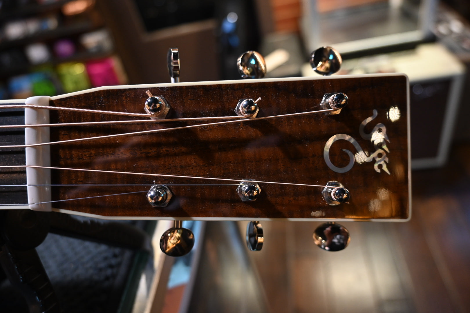 Santa Cruz OM Moon Spruce Bear Claw/Figured Walnut - Georgia Peach Guitar #6242 USED - Danville Music