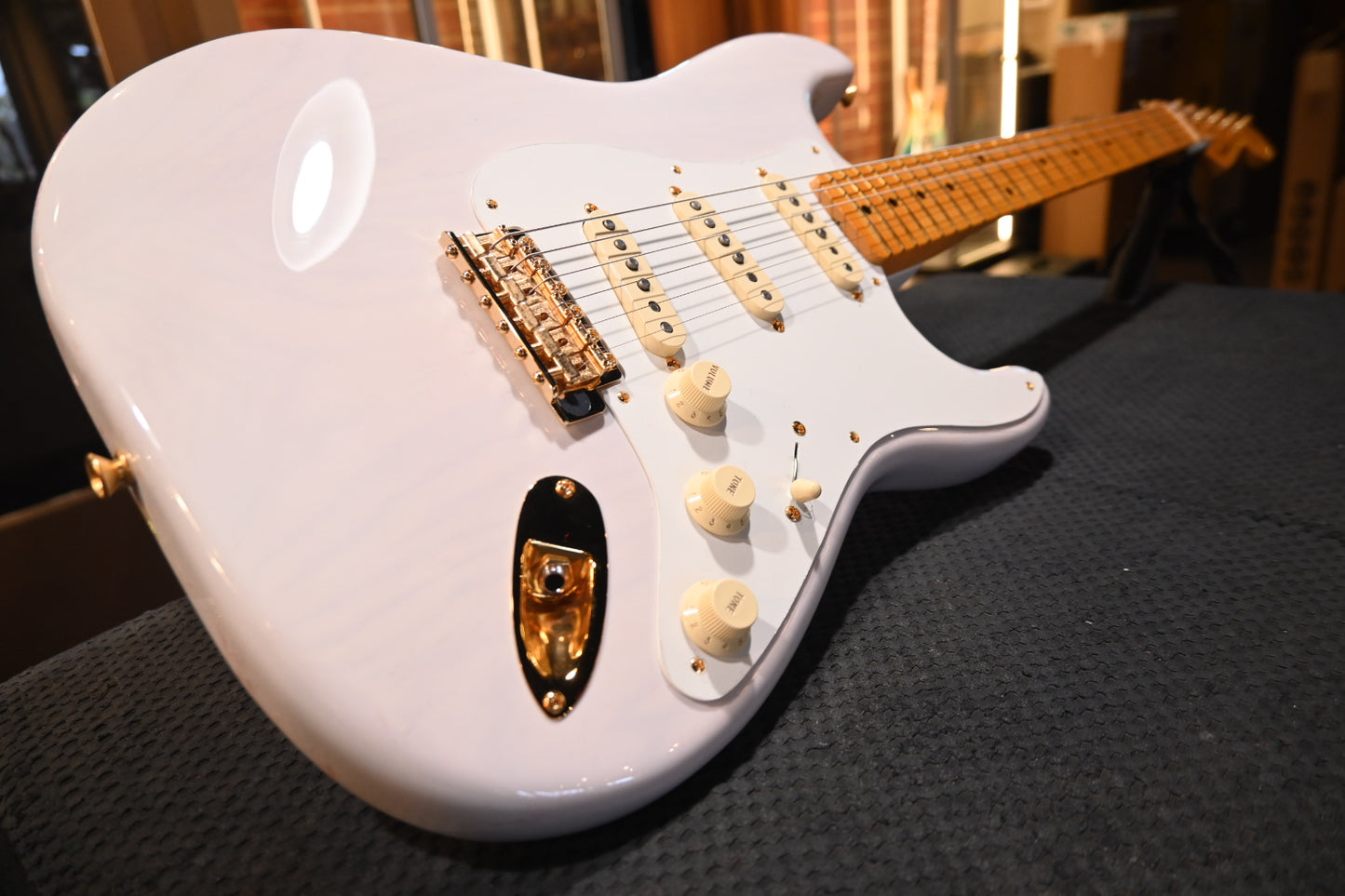 Fender Limited Edition American Vintage II 1957 Stratocaster - White Blonde Guitar #7911