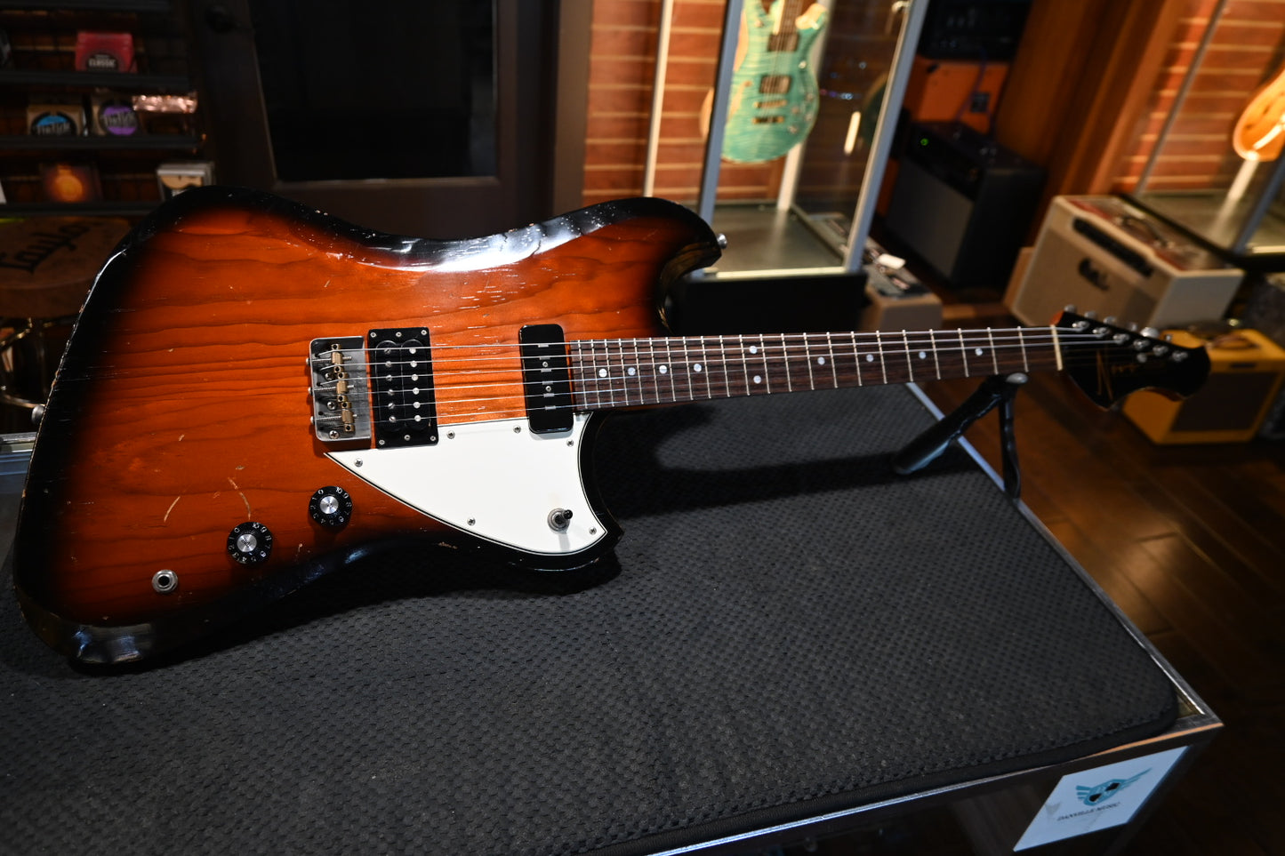 Novo Nucleus Voltur V2 - Firebird Burst Guitar #4653 - Danville Music
