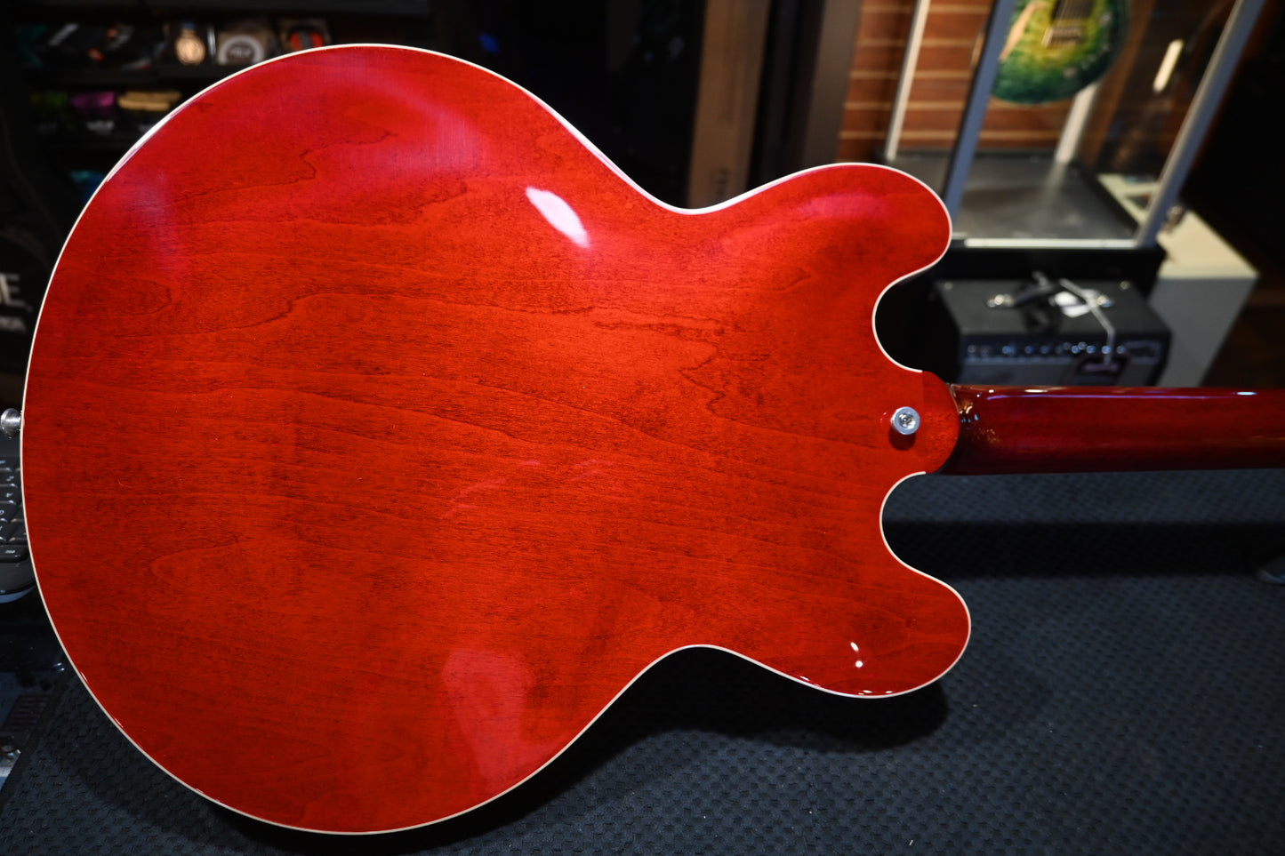 Gibson ES-330 - ‘60s Cherry Guitar #0135