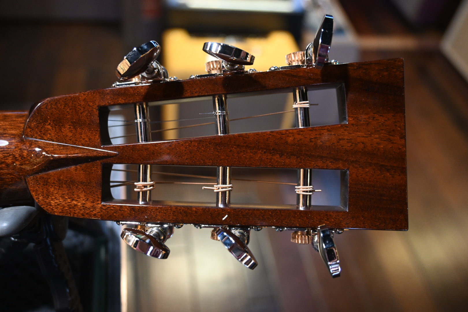 Collings OO2H T Adirondack Spruce/Indian Rosewood Guitar #6192 - Danville Music