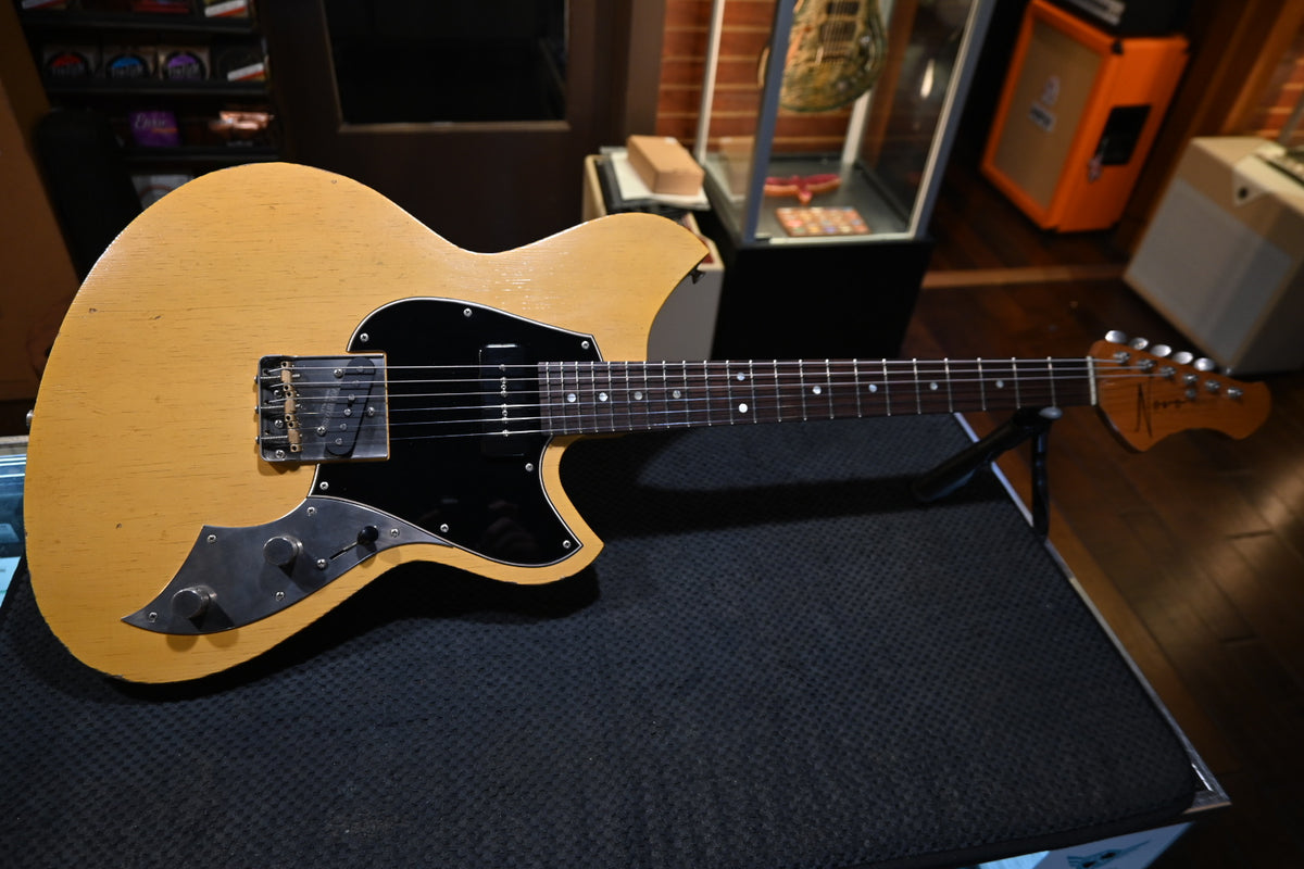 Novo Serus T - Butterscotch Blonde Guitar #1004