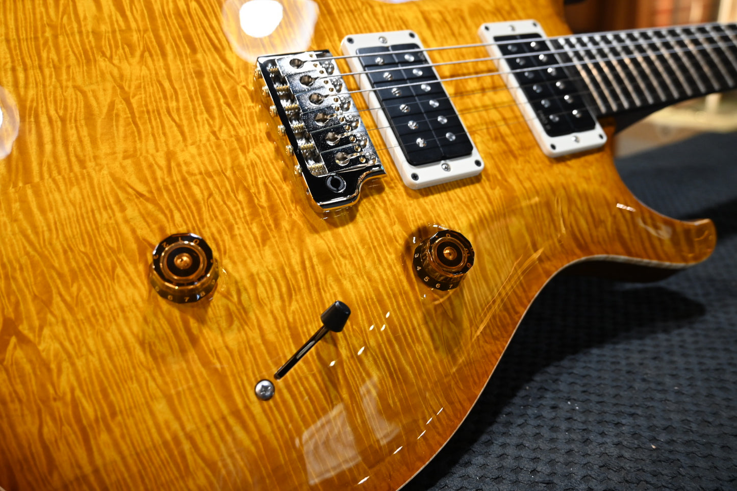 PRS Custom 24 Birds of a Feather Limited Edition - Honey Gold Guitar #2350