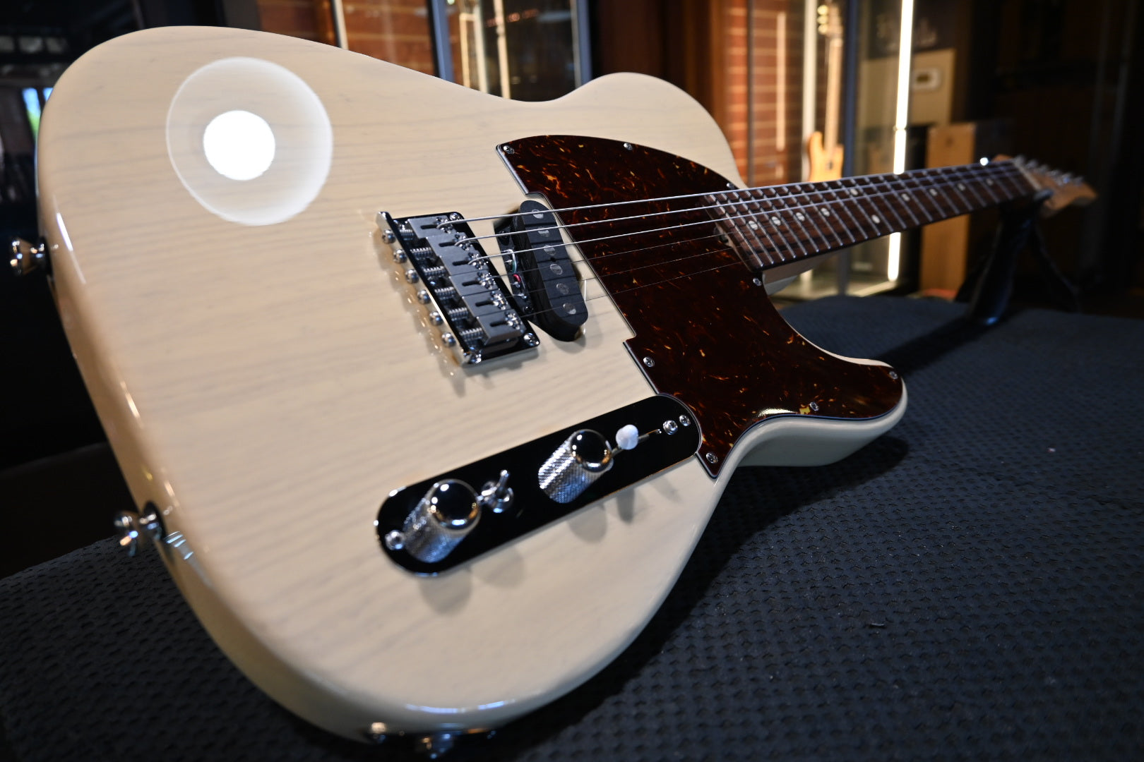 Tom Anderson T Classic 2002 - Translucent Blonde Guitar #402P - Danville Music