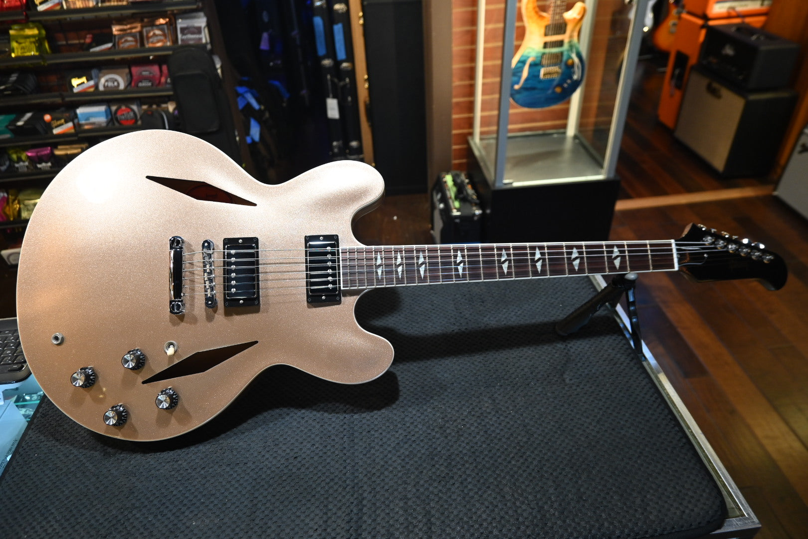 Gibson Dave Grohl DG-335 2014 - Metallic Gold Guitar #118 - Danville Music