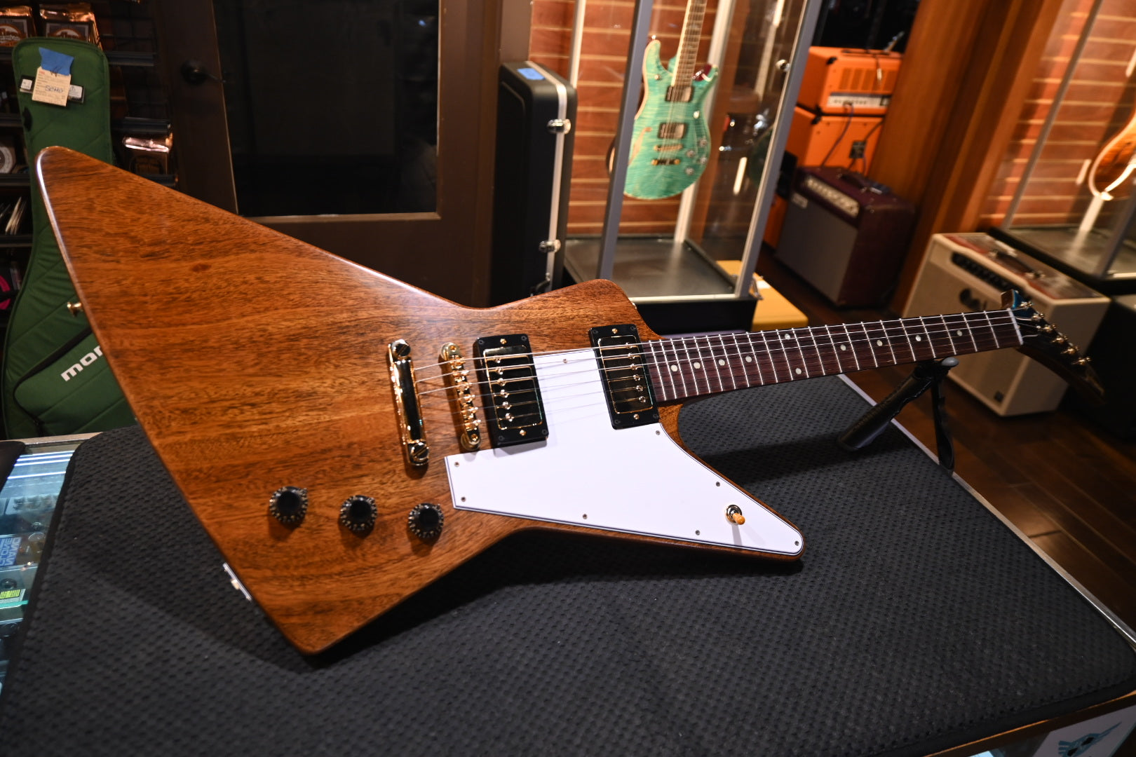 【希少・廃盤品】Gibson Romantic豪華20点フルセット ヴィンテージ Gibson Custom Shop 1968 Mahogany Explorer Reissue VOS Antique