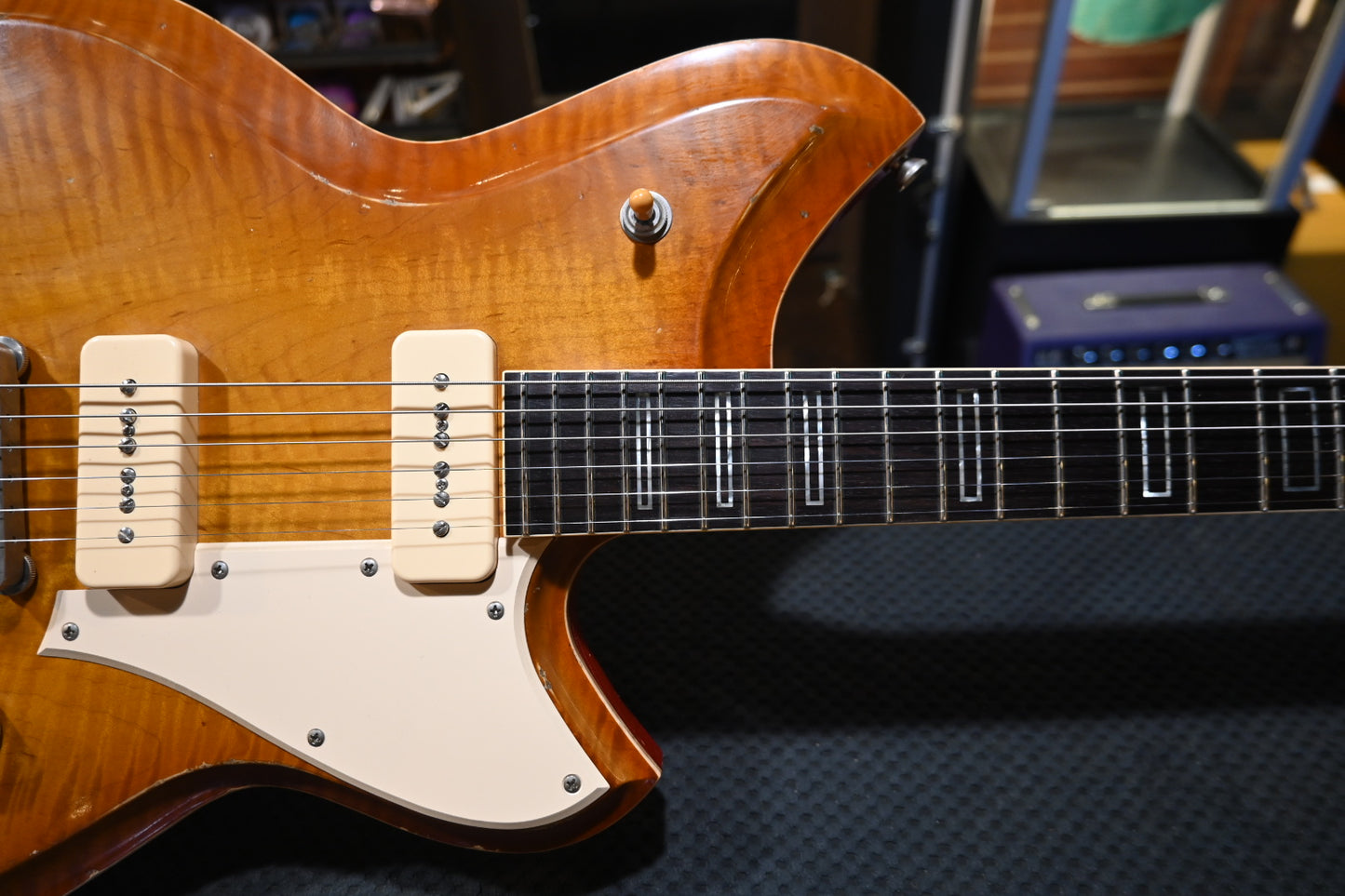 Novo Chambered Serus P2 Dealer Limited - Faded Tea Burst Guitar #5685