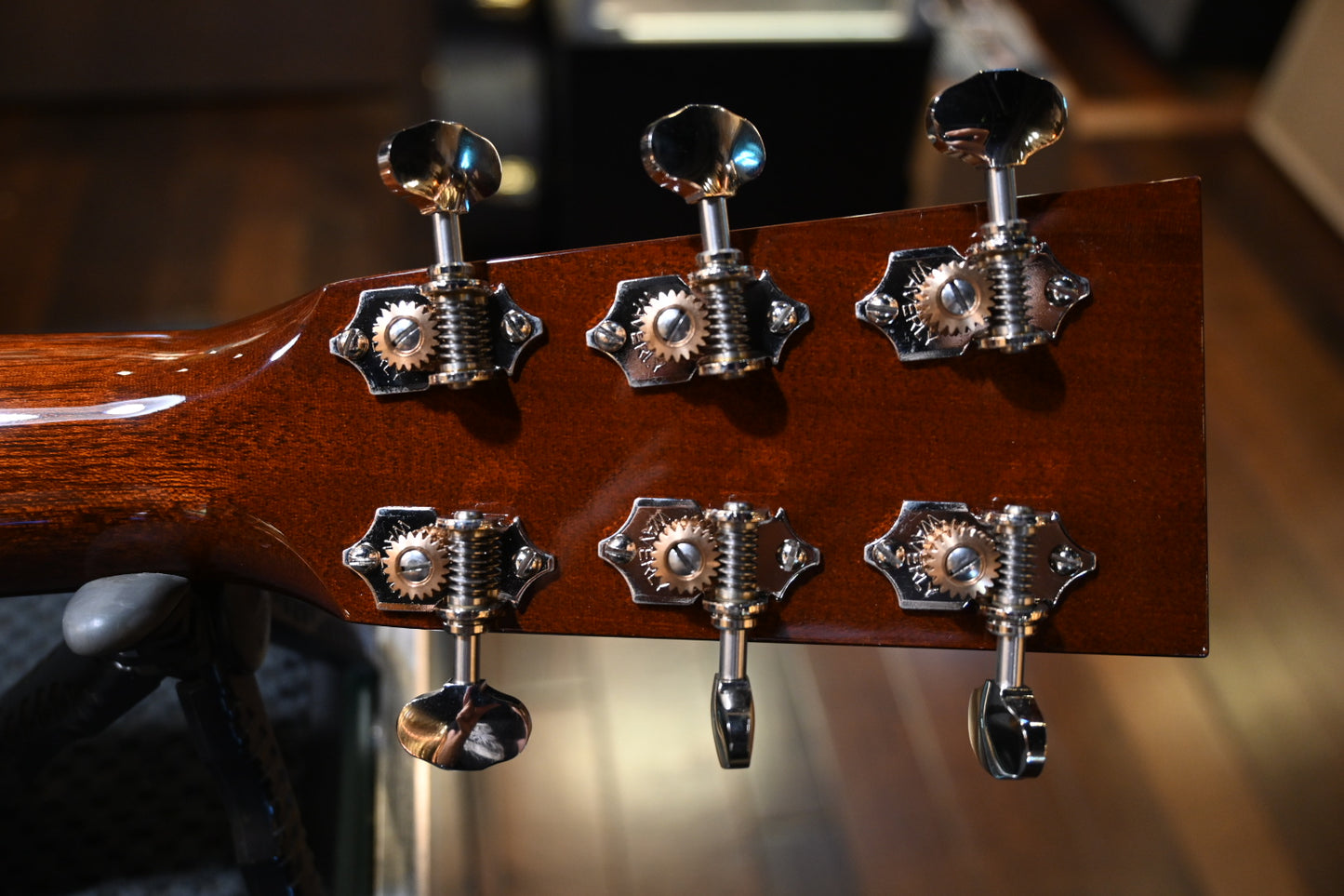 Collings 01 Sitka Spruce/Honduran Mahogany Guitar USED