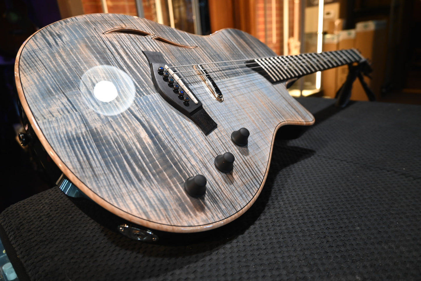 Taylor Custom T5z Catch #15 2025 - Ocean Blue Guitar #4001