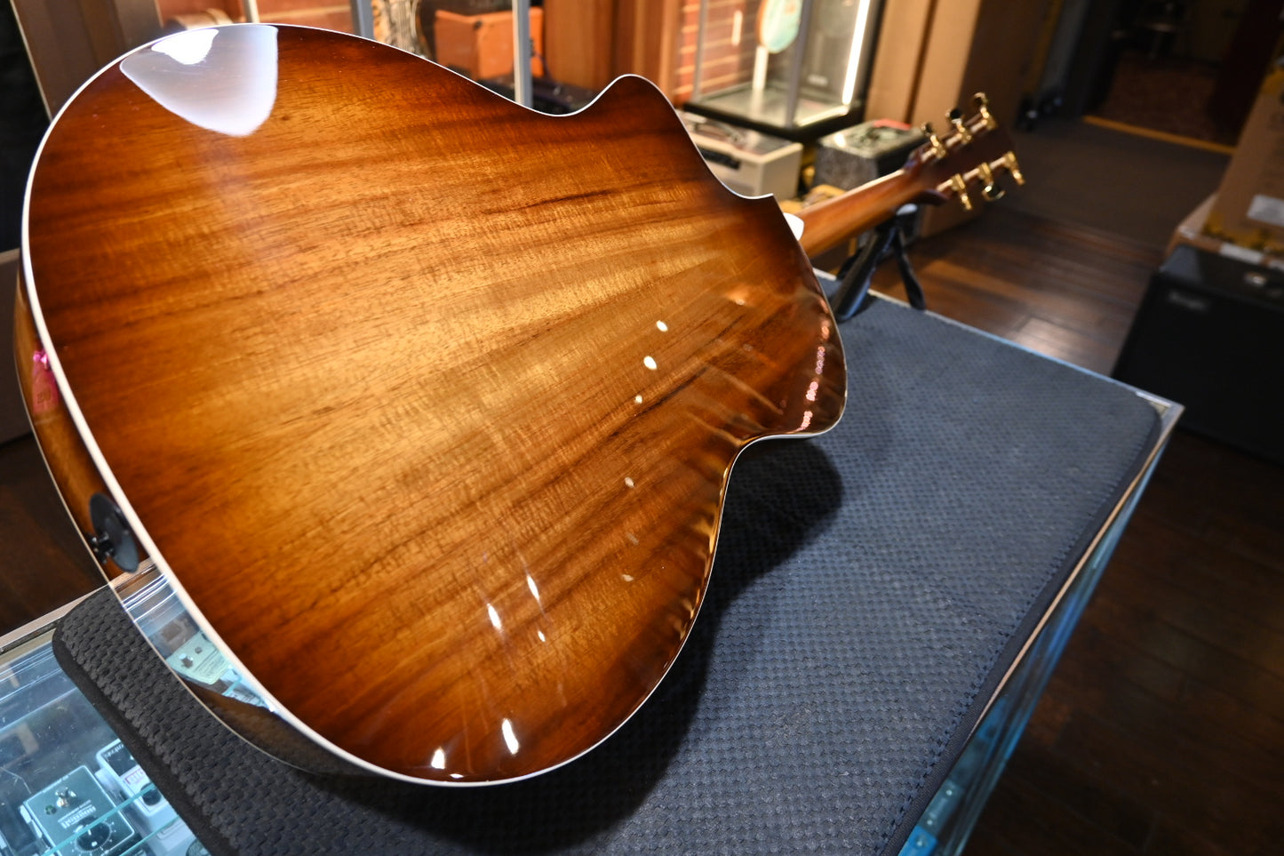 Taylor 214ce-K DLX Special Edition - Honeyburst Guitar #6451