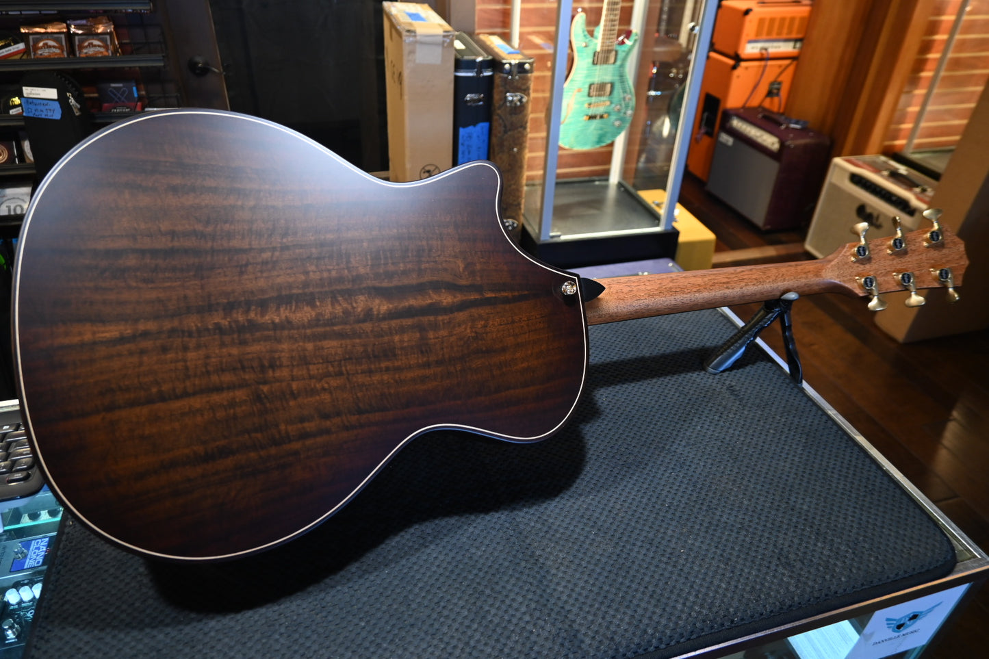 Taylor Custom Builder’s Edition GA Torrefied Spruce/AA Walnut Guitar #5081