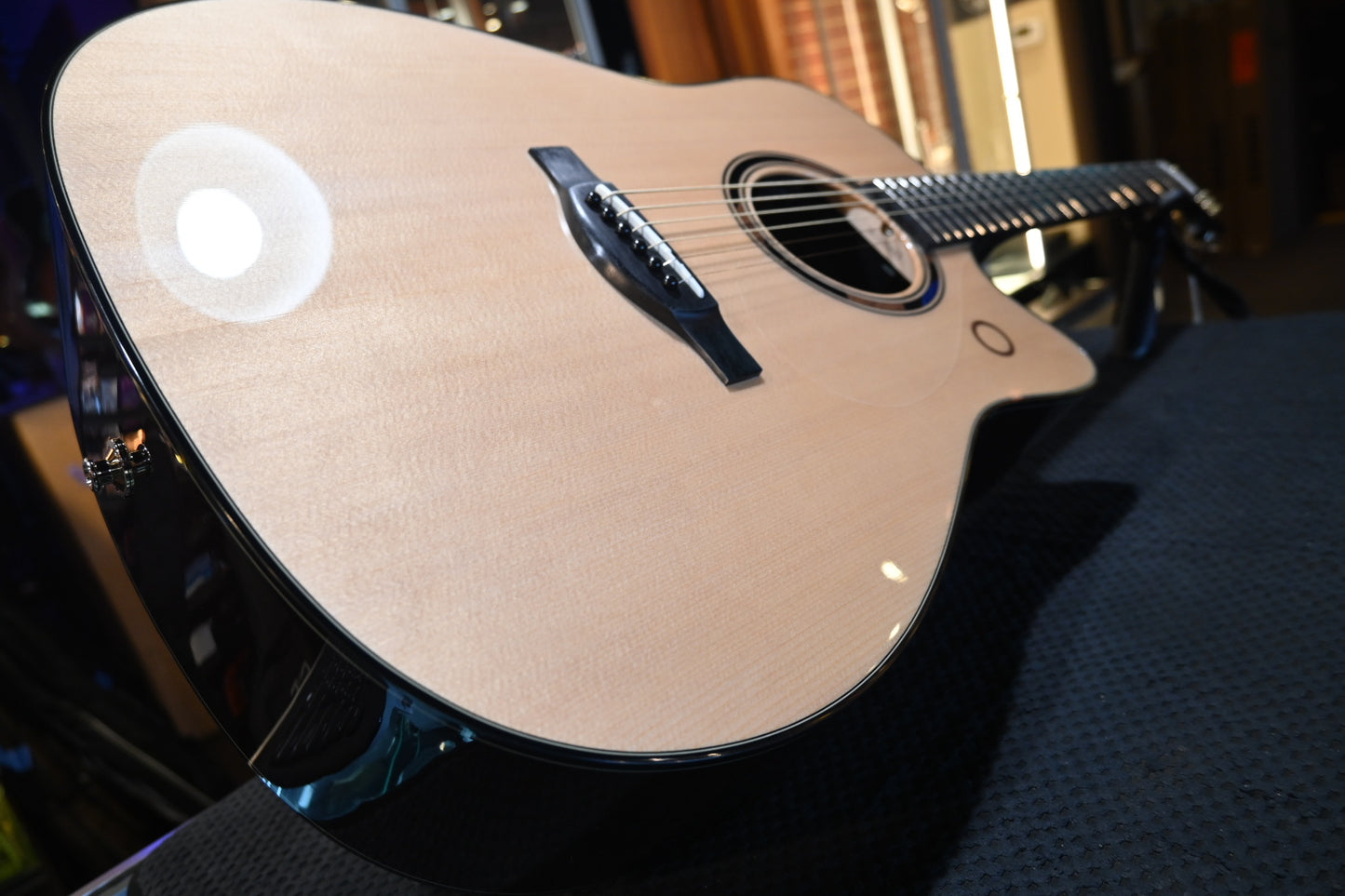 Yamaha TAG3 C TransAcoustic Guitar