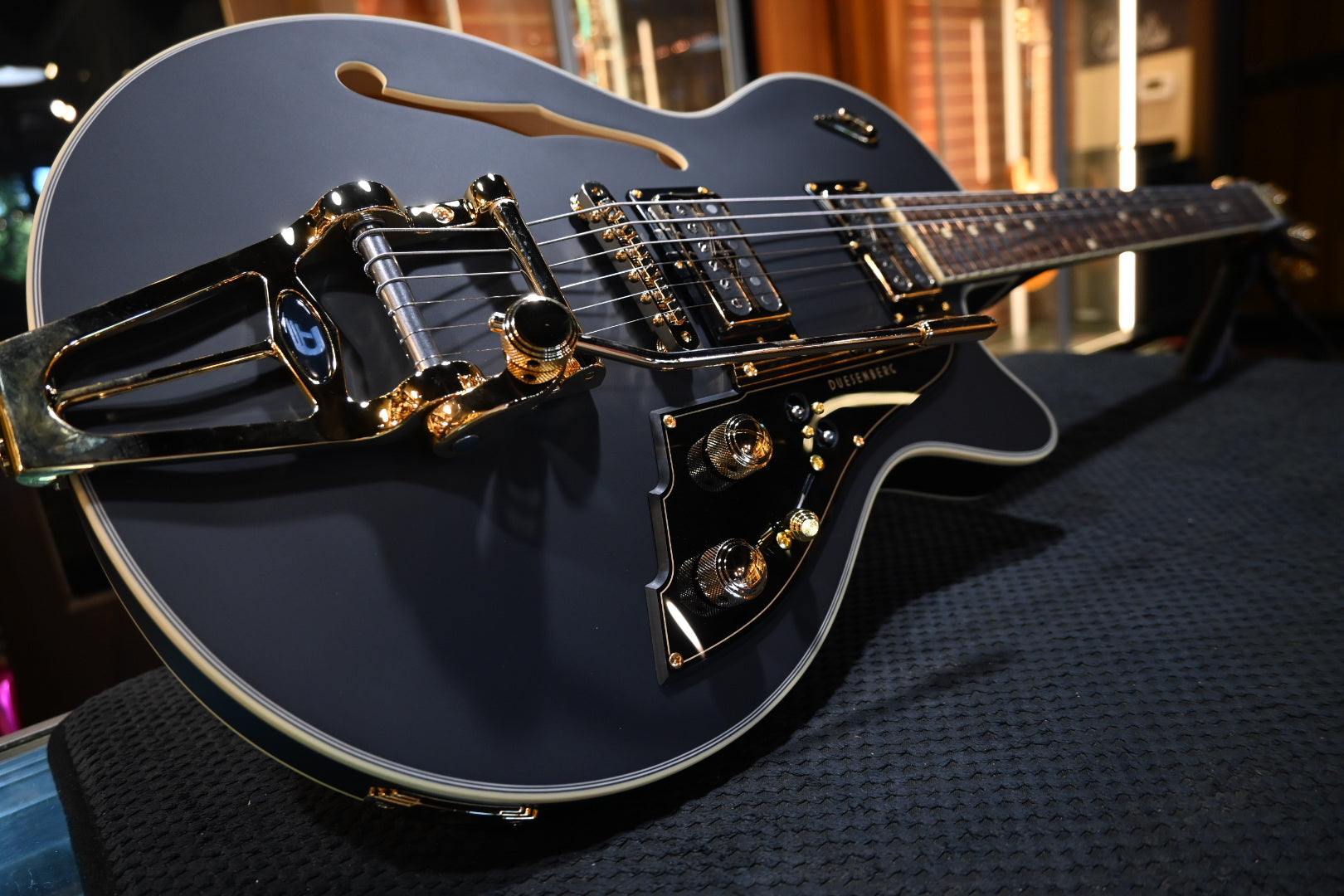 Duesenberg Starplayer TV Black Velvet Guitar 0715 | Danville Music