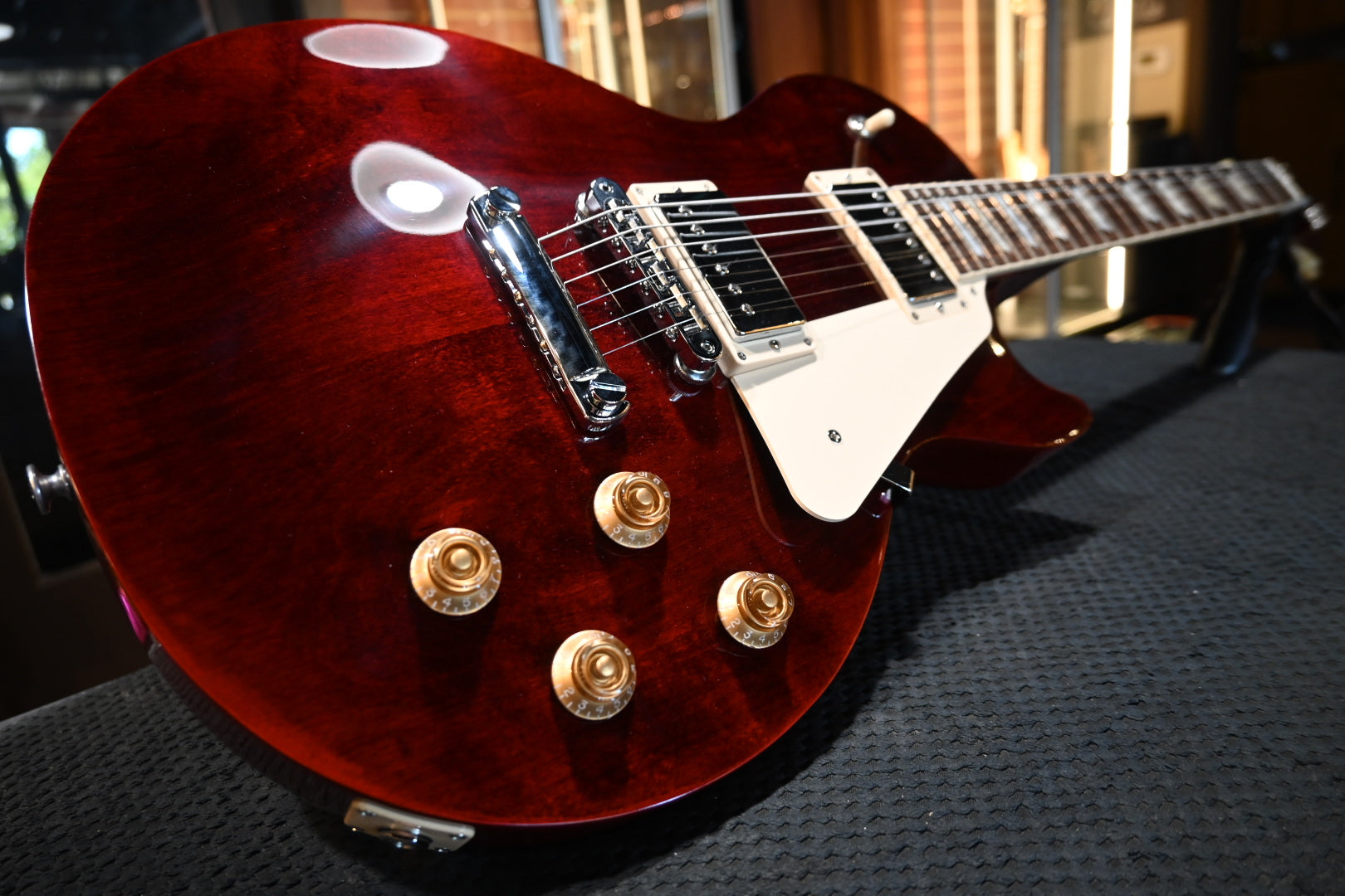 Gibson Les Paul Studio 2024 - Wine Red Guitar #0267 - Danville Music