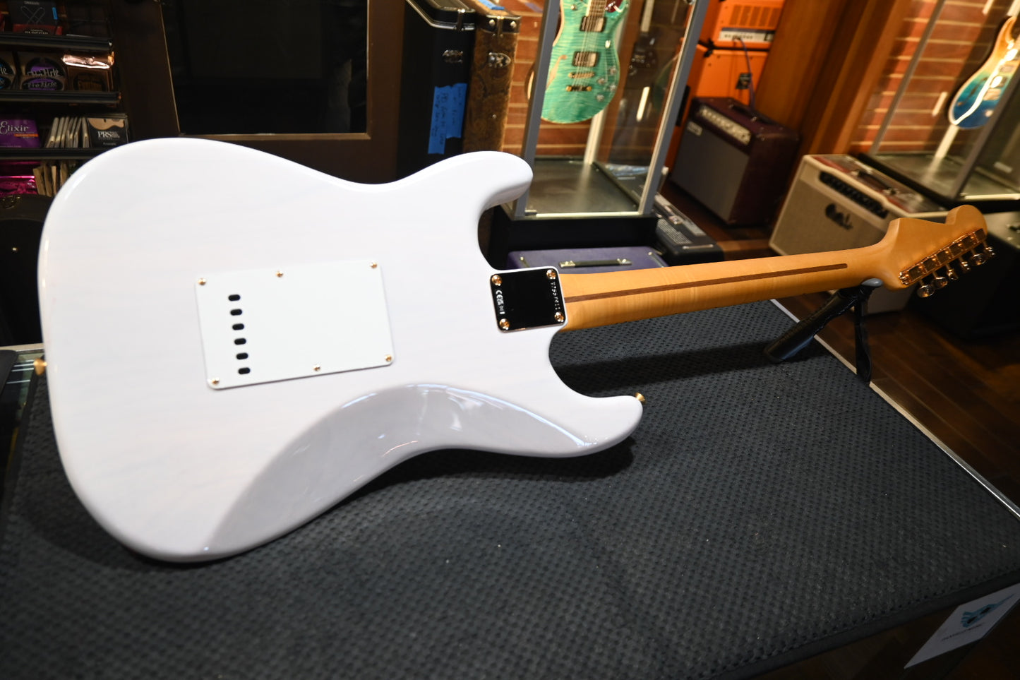 Fender Limited Edition American Vintage II 1957 Stratocaster - White Blonde Guitar #7911