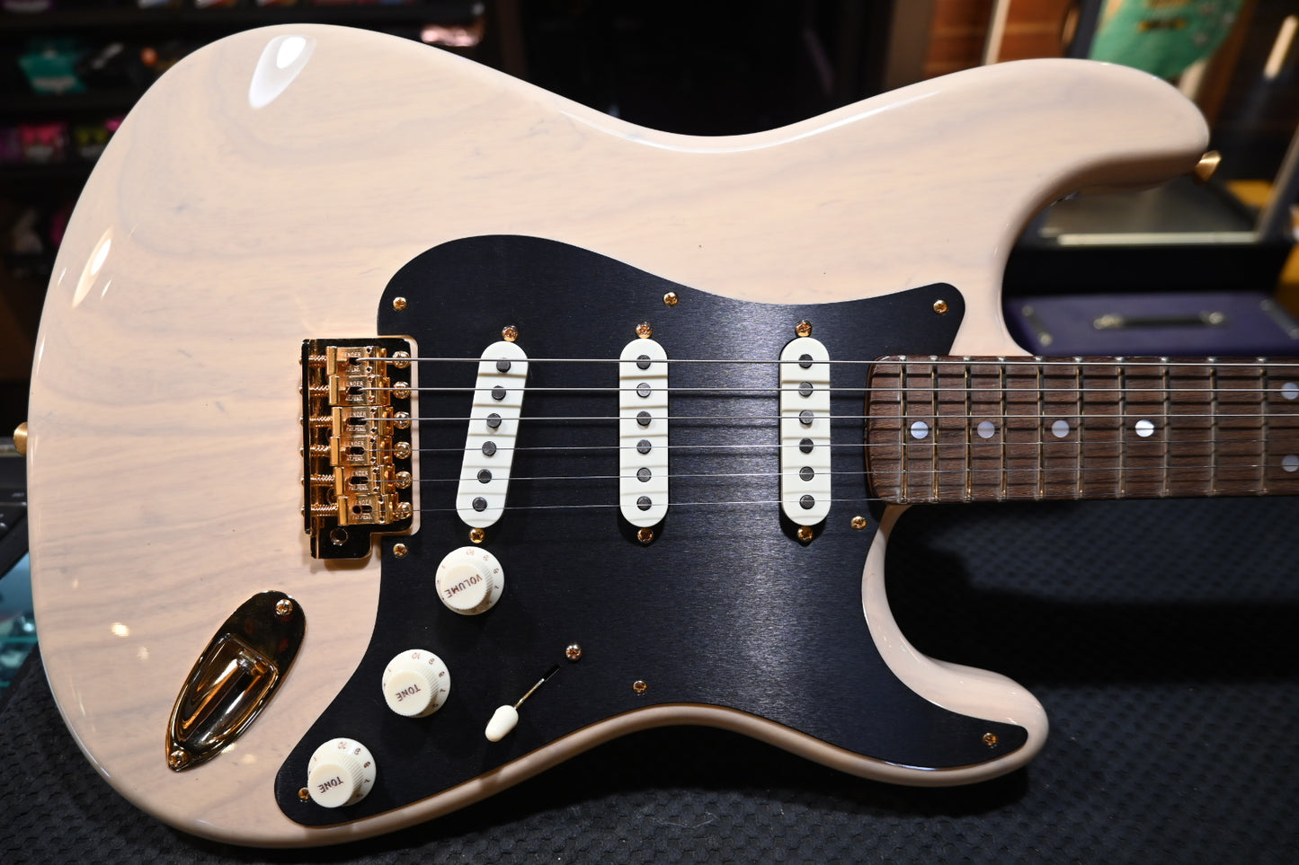 Fender Custom Shop B4 AM Custom Stratocaster RW NOS 2025 - Vintage Blonde Guitar #8103