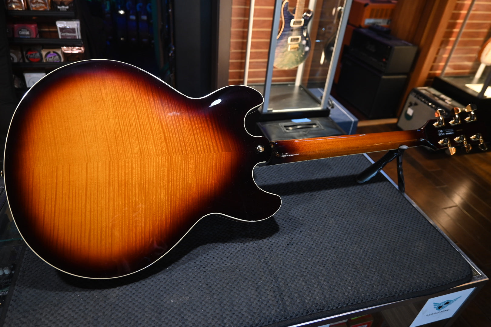 Yamaha SA2200 - Brown Sunburst Guitar #010E - Danville Music