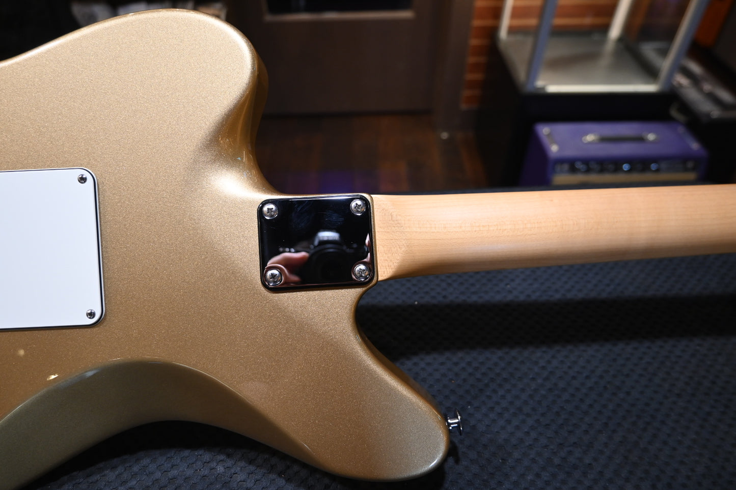 Suhr Classic JM HH Gotoh 510 - Gold Guitar #2237 - Danville Music
