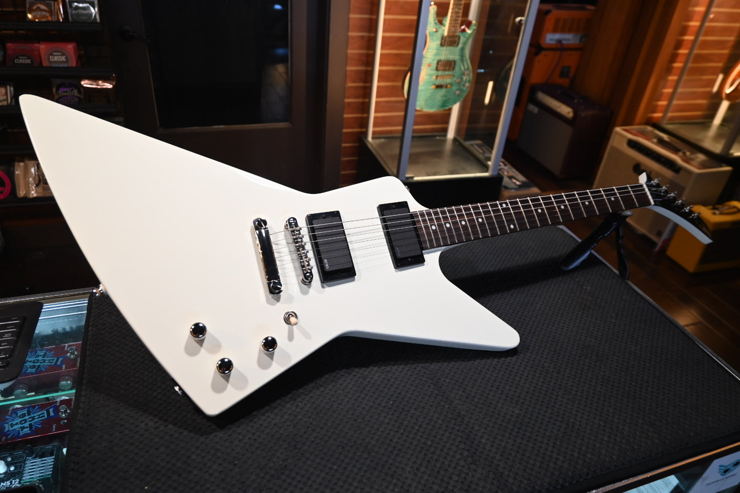 Epiphone Explorer ‘80s EMG - Classic White Guitar #1439 - Danville Music