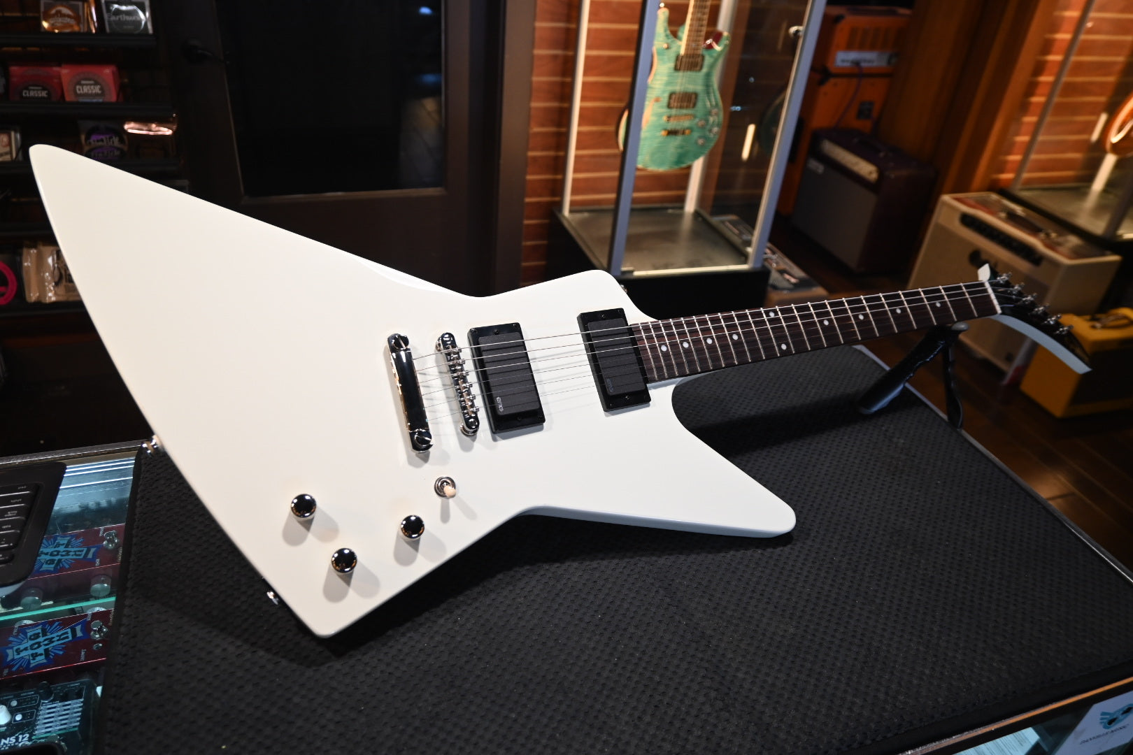 Epiphone Explorer ‘80s EMG - Classic White Guitar #1439 - Danville Music