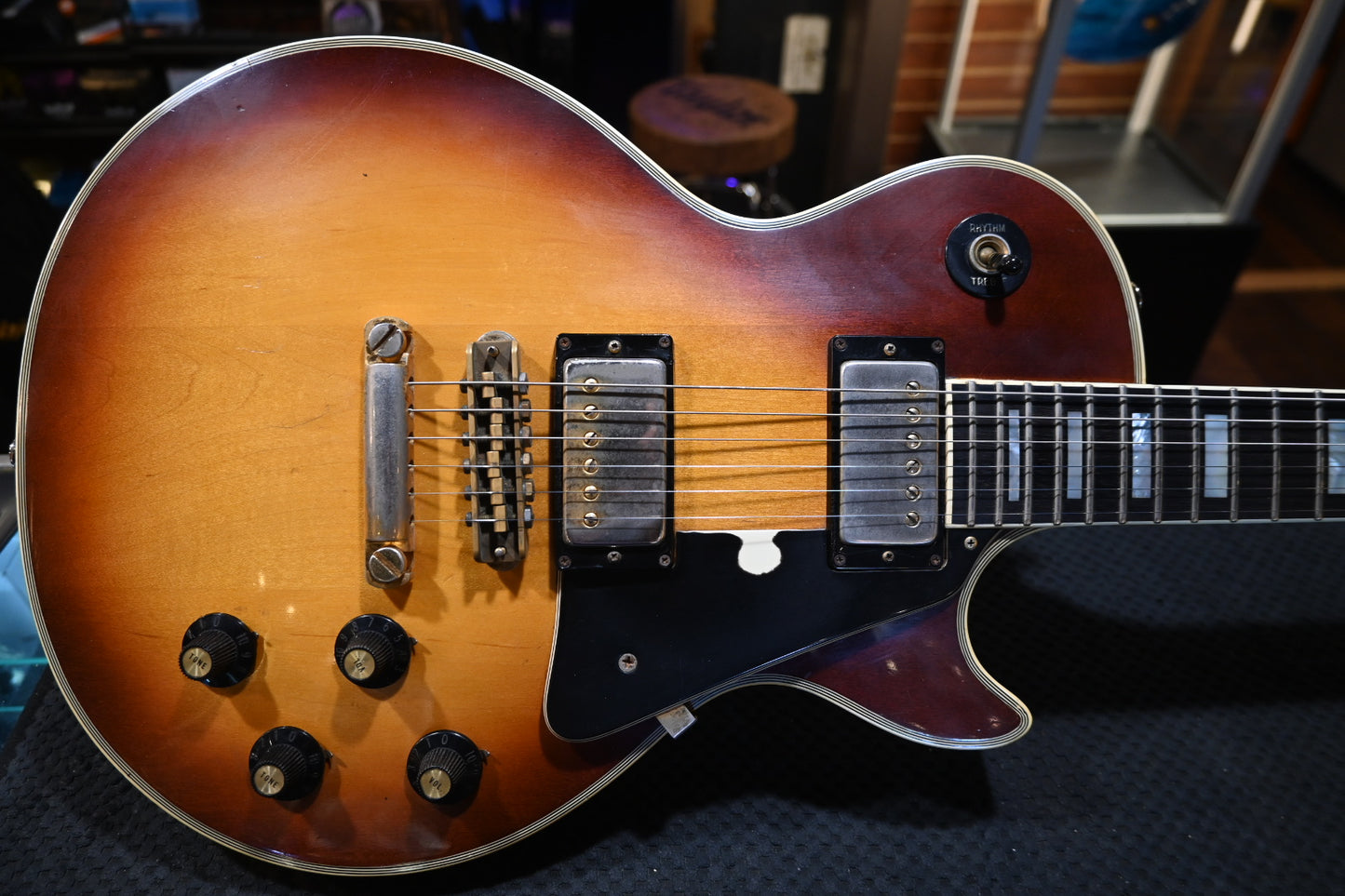 Gibson Les Paul Custom 1975 - Tobacco Burst Guitar #1001 - Danville Music