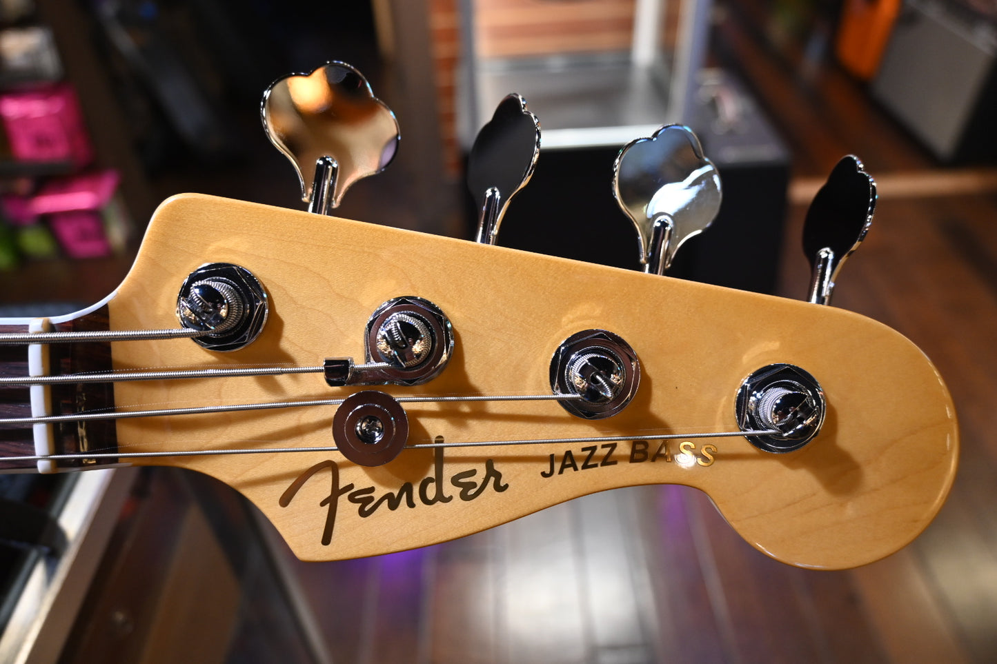 Fender American Ultra Jazz Bass - Arctic Pearl Bass #5685 - Danville Music