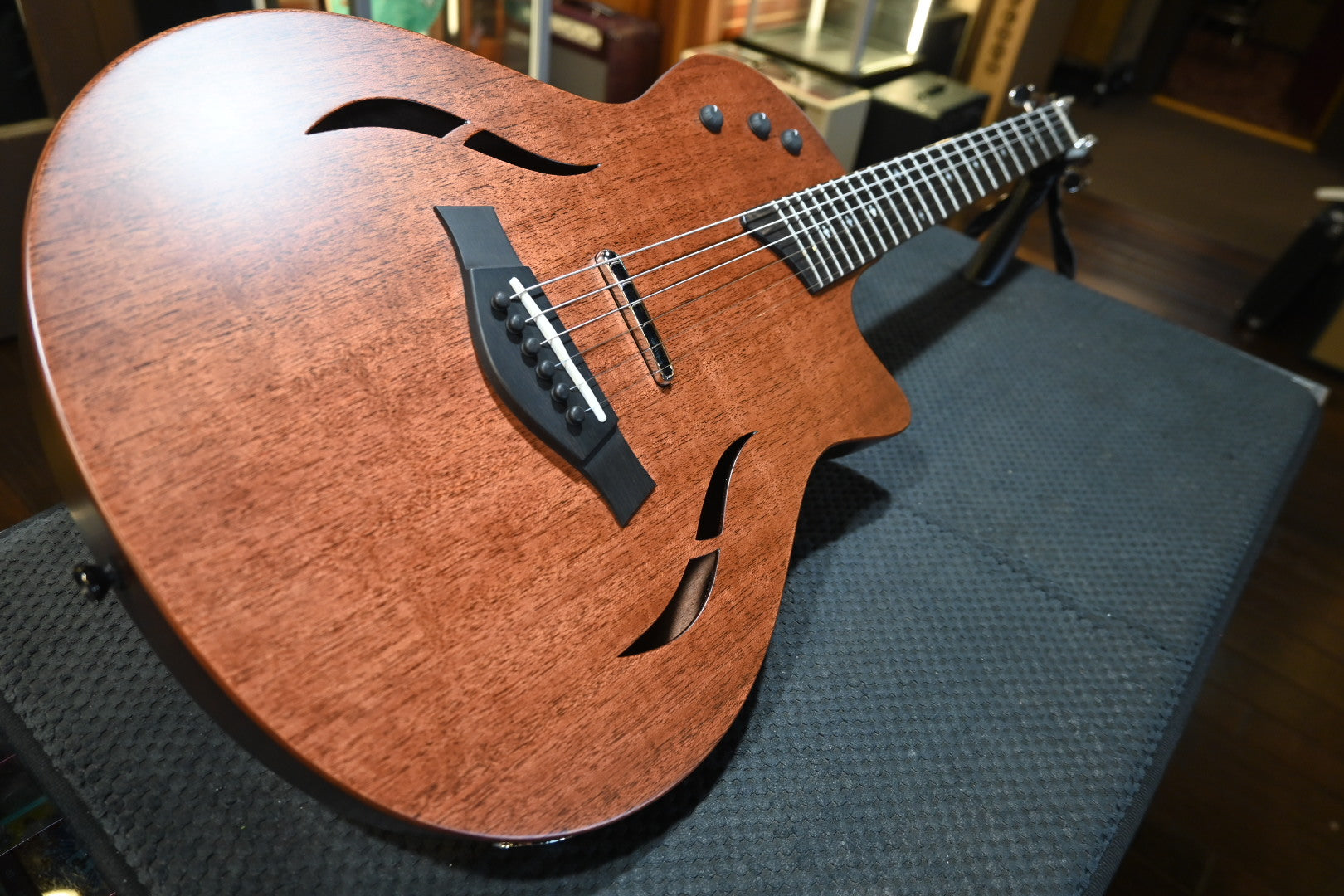 ギター Taylor T5-X Classic Taylor T5z Classic Guitar 5056 | Danville Music