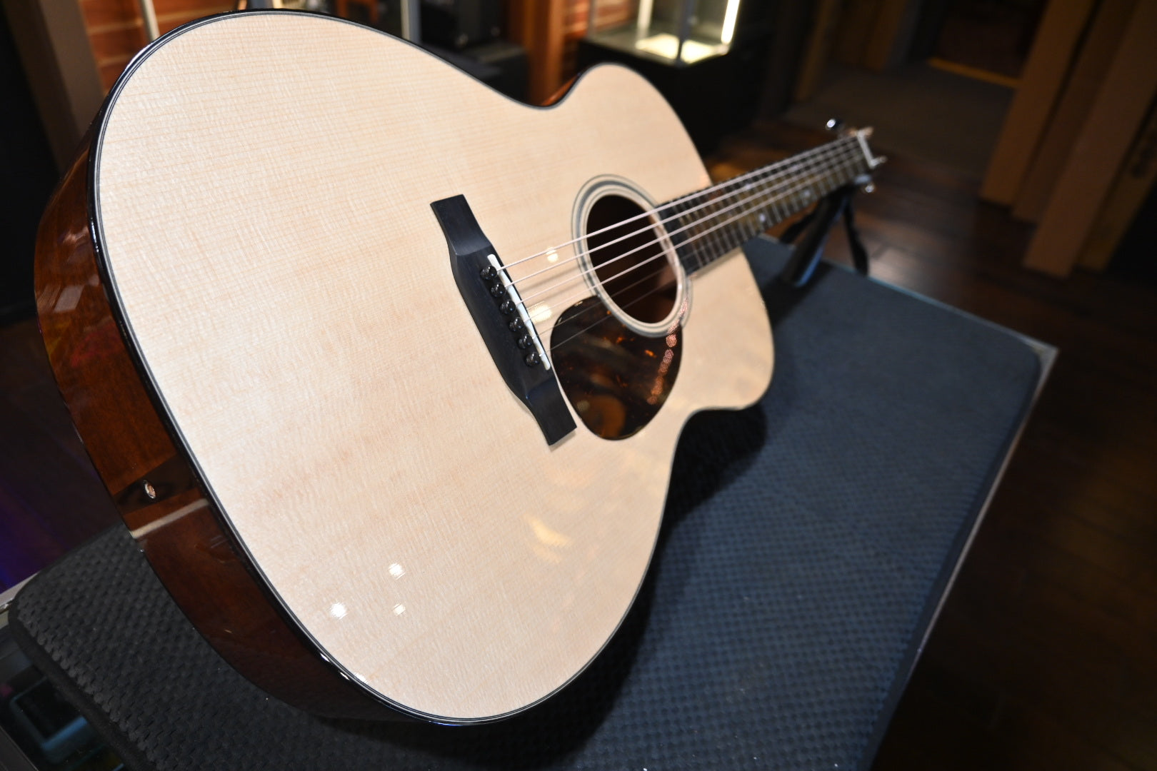 Martin Custom Shop OM-18 2022 Sitka Spruce/Mahogany Guitar #0695 - Danville Music