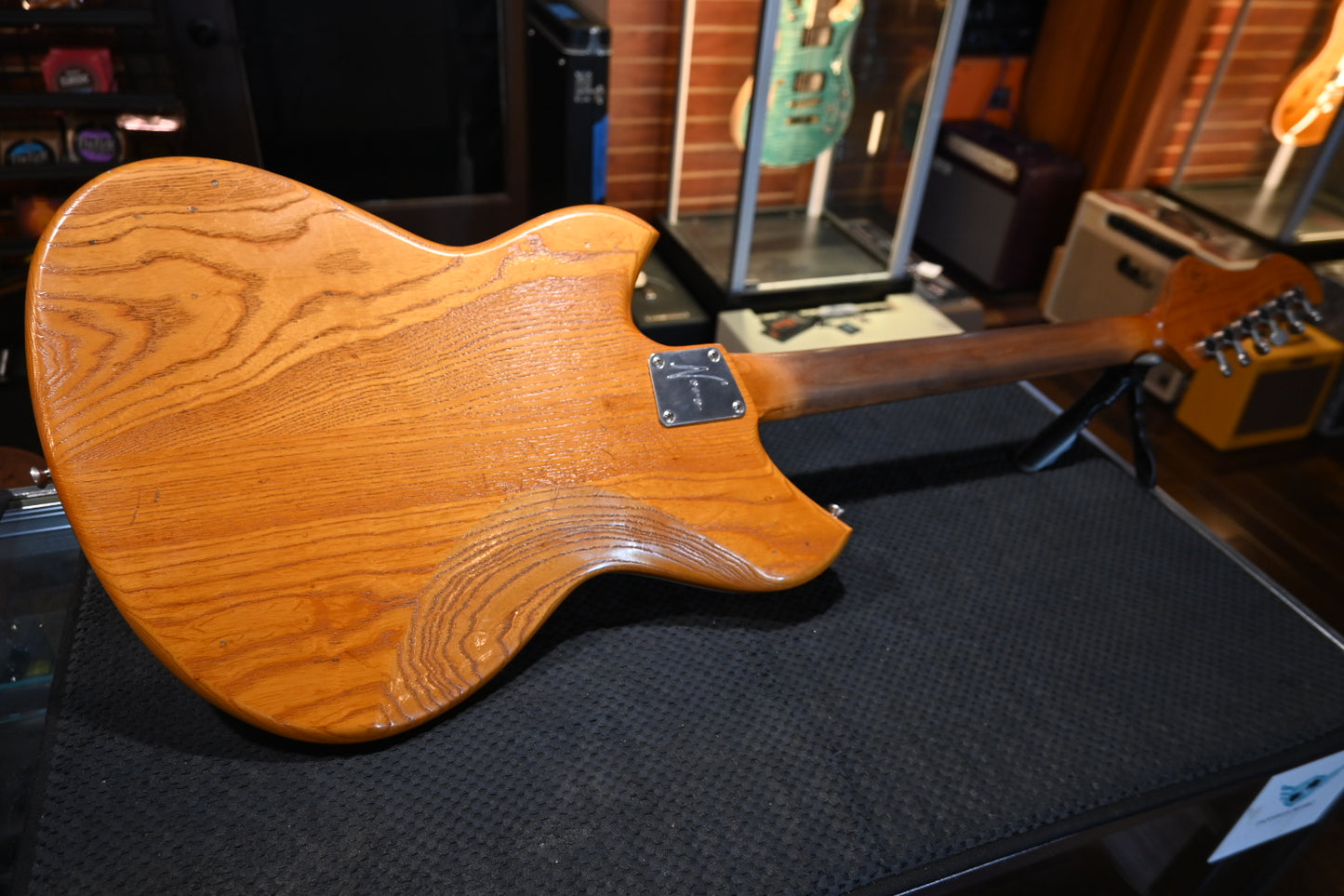 Novo Miris J - Amber Guitar #6484 - Danville Music
