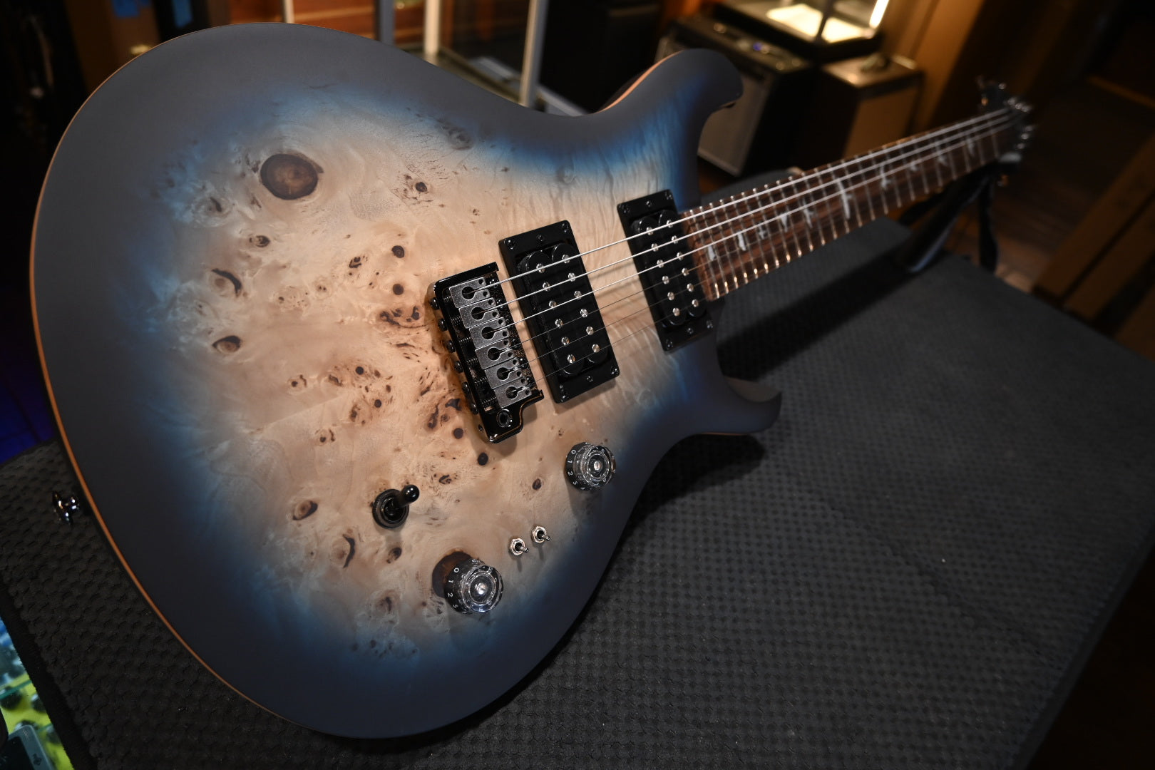 PRS SE “Exotic” Custom 24-08 Poplar Burl Limited Edition - Lake Blue Midnight Burst Guitar #1032 - Danville Music