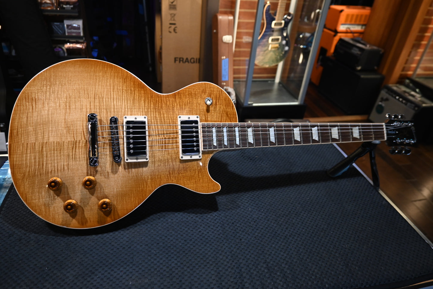 Gibson Les Paul Standard 2017 - Mojave Burst Guitar #8770 - Danville Music