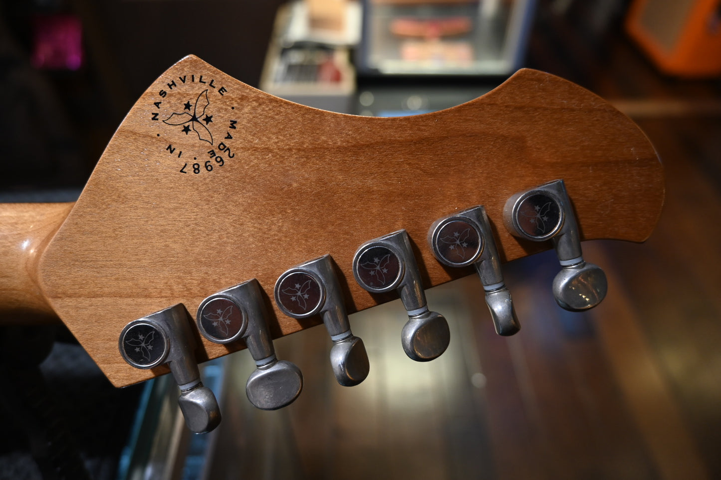 Novo Solus H2 - Gold Top Gold Guitar #6987