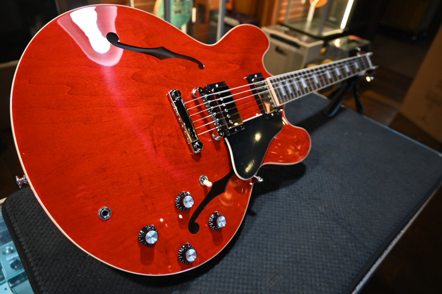 Gibson ES-335 ‘60s - Sixties Cherry Guitar #0105 - Danville Music