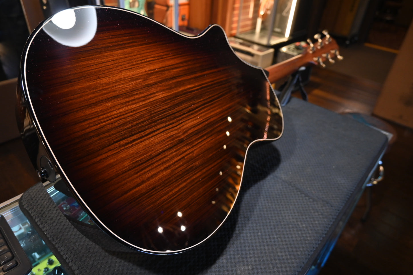 Taylor Builder’s Edition 814ce Adirondack/Rosewood 2026 - Natural Guitar #5057 - Danville Music