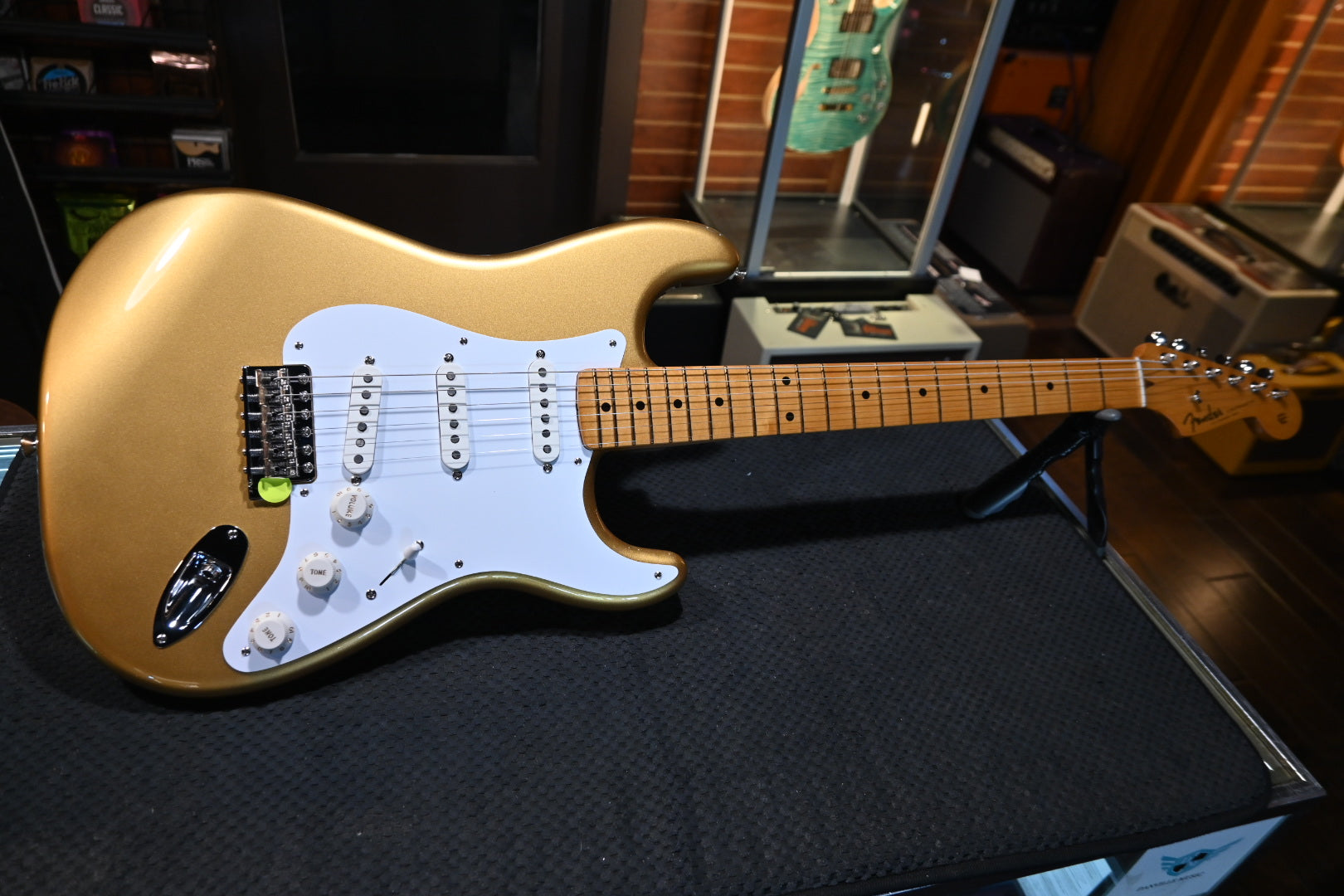 Fender Vintera III Late ‘50s Stratocaster - Aztec Gold Guitar #8436 - Danville Music