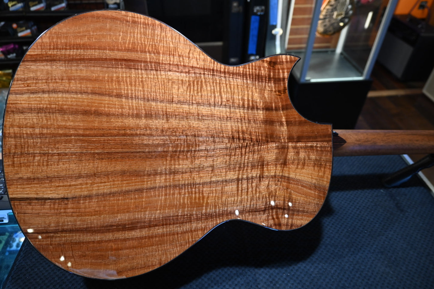 Taylor Custom Gold Label SA Super Auditorium Sinker Redwood/AA Koa Catch #15 #6099
