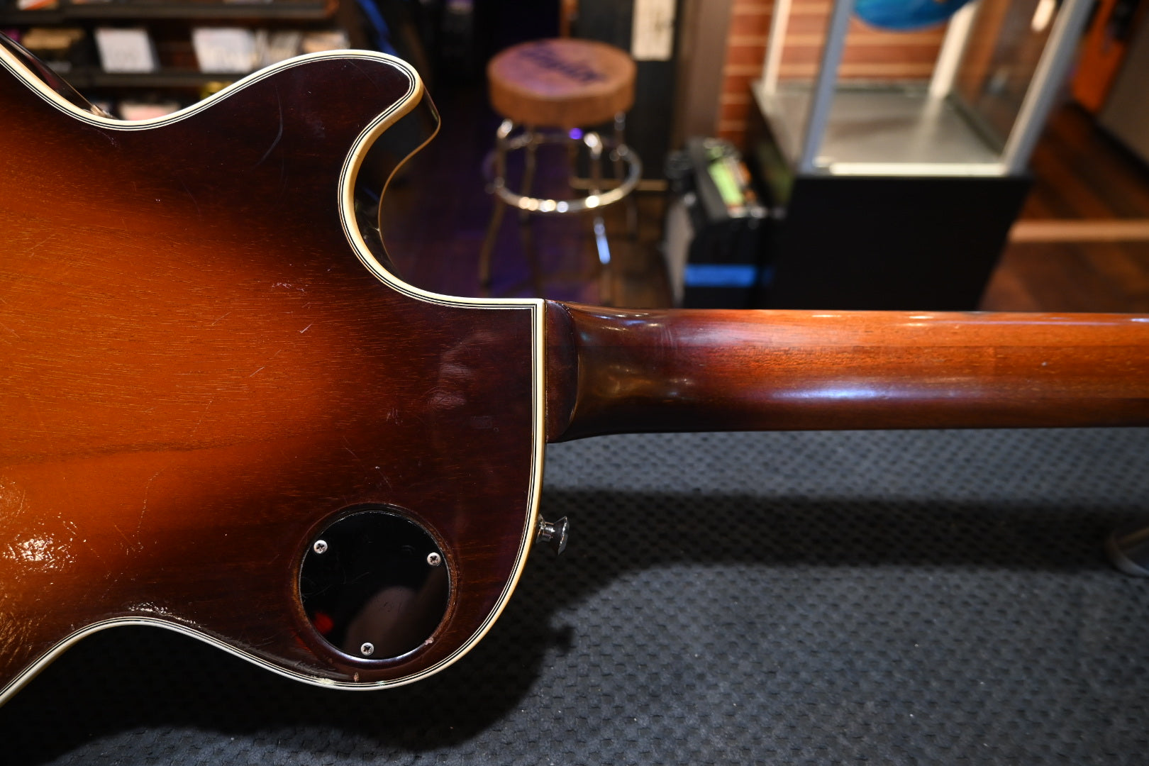 Gibson Les Paul Custom 1975 - Tobacco Burst Guitar #1001 - Danville Music