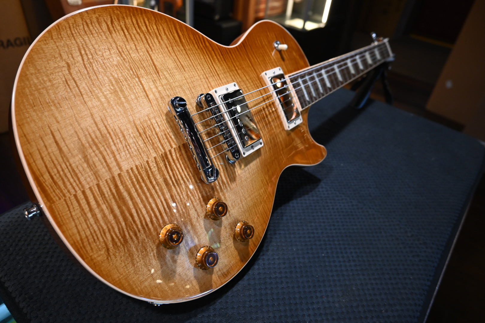 Gibson Les Paul Standard 2017 - Mojave Burst Guitar #8770 - Danville Music