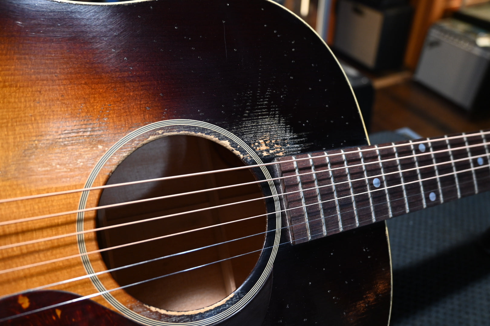 Gibson Custom Shop 1942 Banner J-45 Heavy Aged - Vintage Sunburst Guitar #5016 - Danville Music