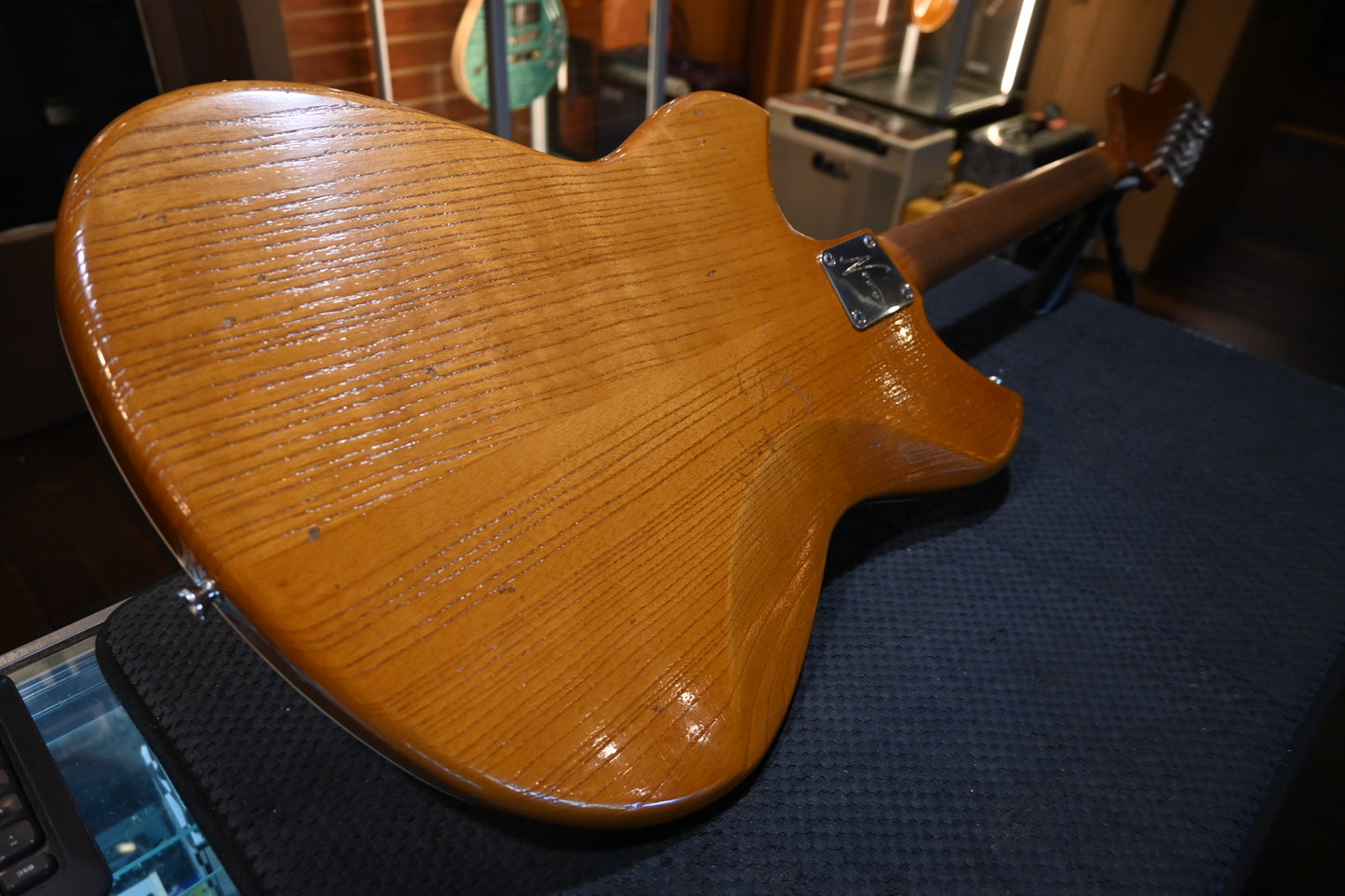 Novo Maple Top Miris JHH LTD - Amber Guitar #6531 - Danville Music