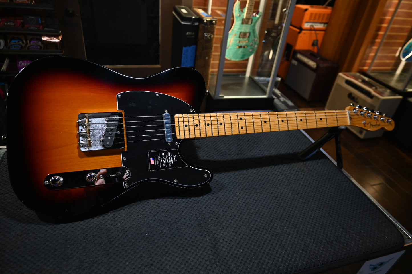 Fender American Professional Classic Telecaster - 3-Color Sunburst Guitar #8313