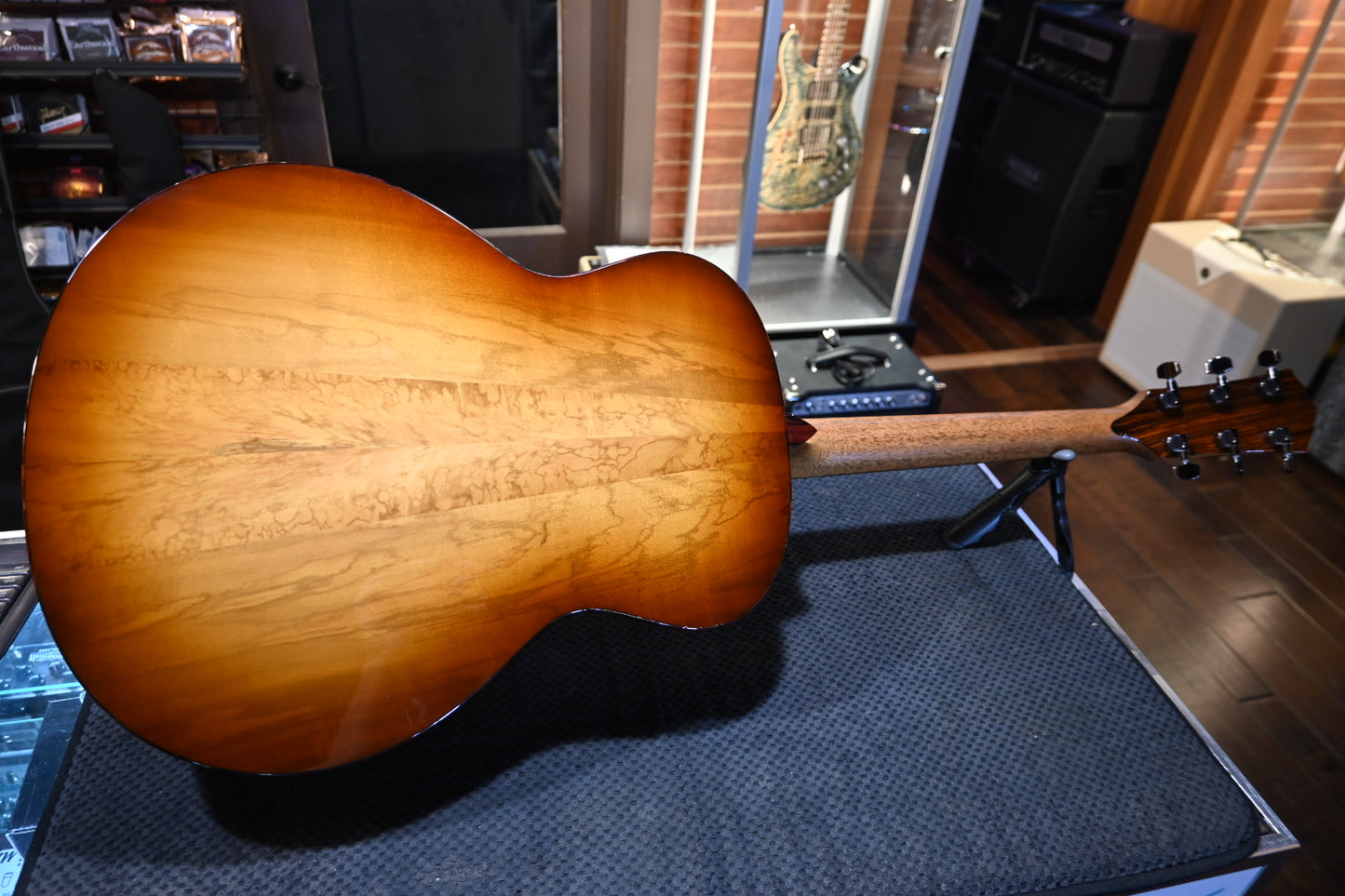 Taylor Custom Gold Label SA Super Auditorium Torrefied Spruce/Sassafras Guitar #6102