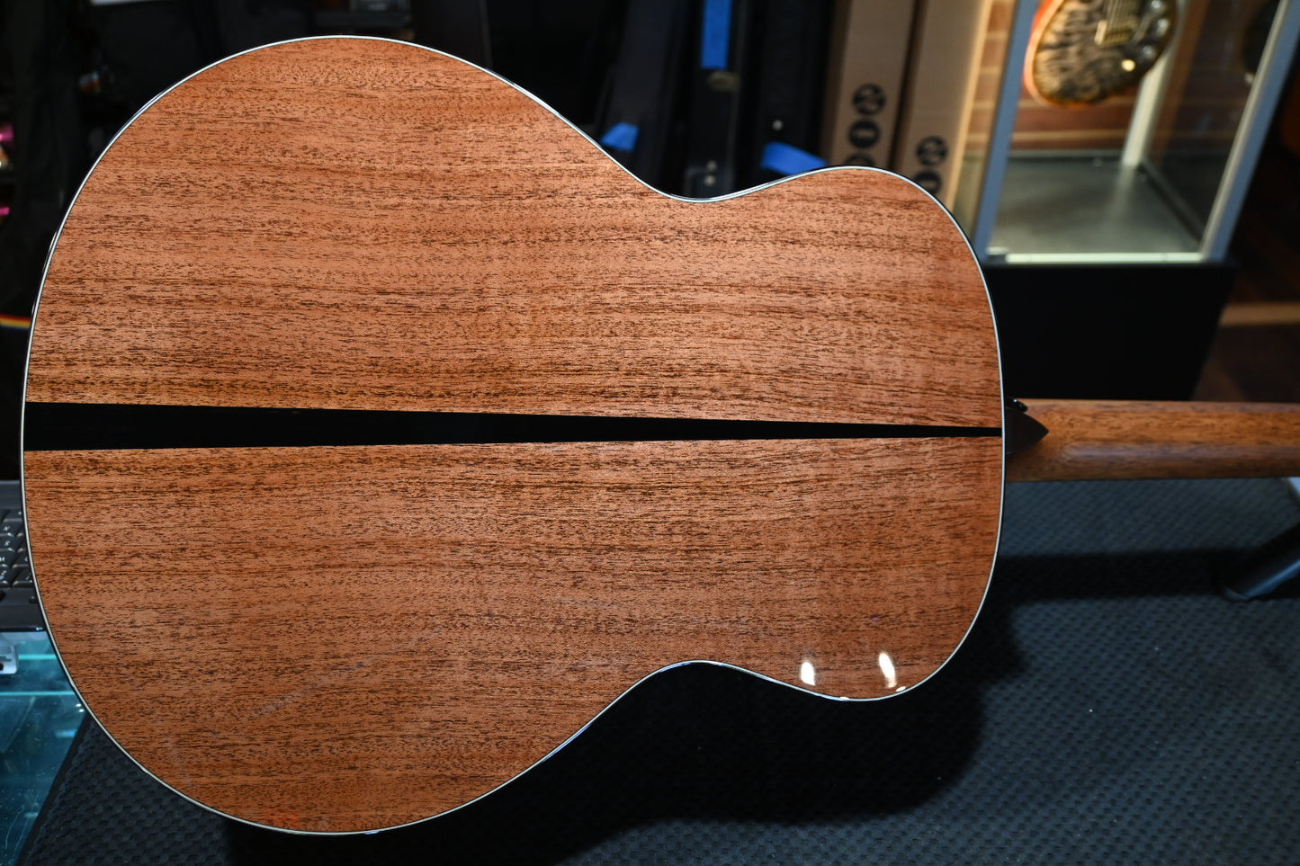 Taylor Custom Gold Label SA Super Auditorium Cedar/Mahogany Guitar #6097
