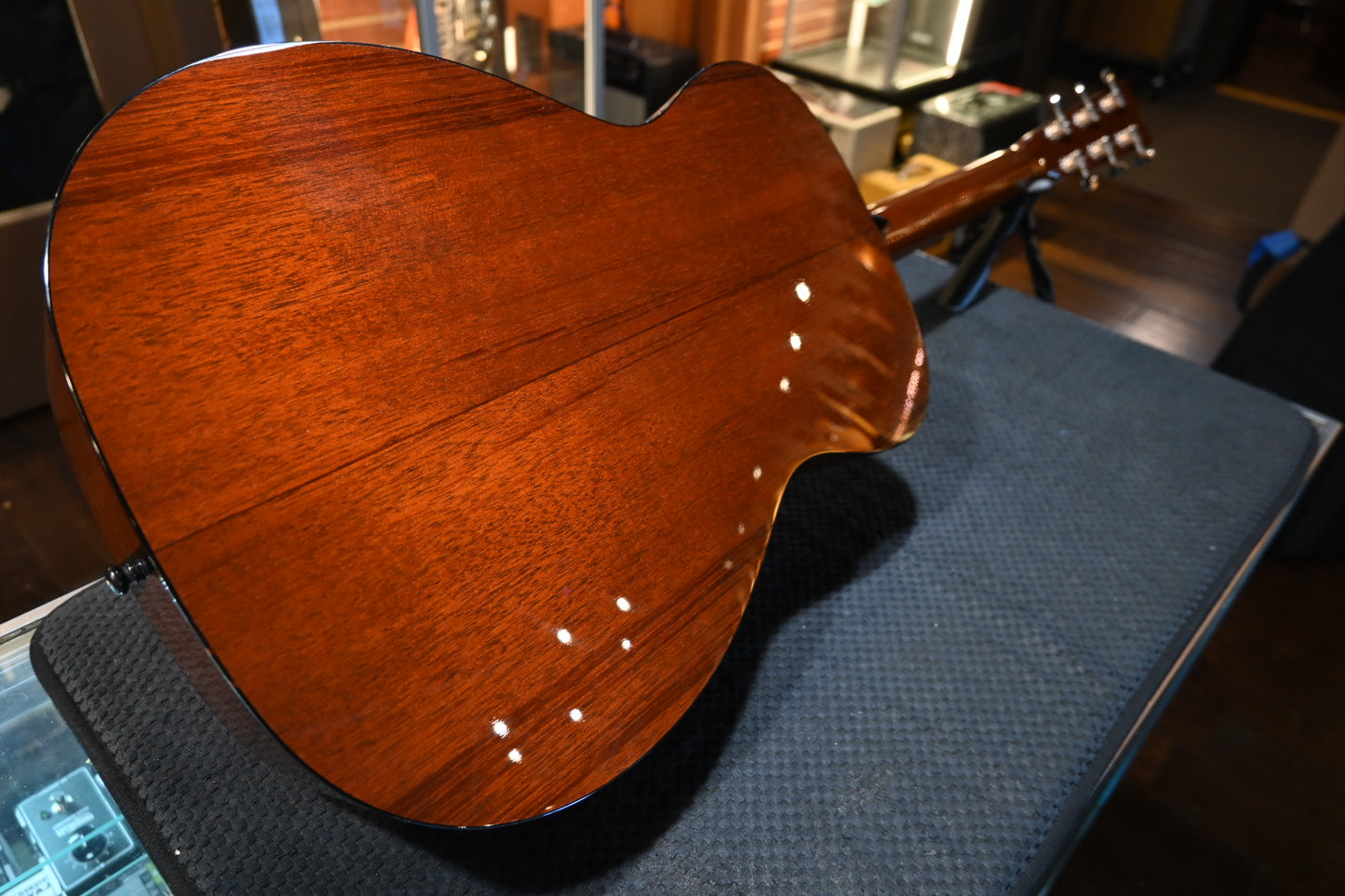 Collings 01 Sitka Spruce/Honduran Mahogany Guitar USED